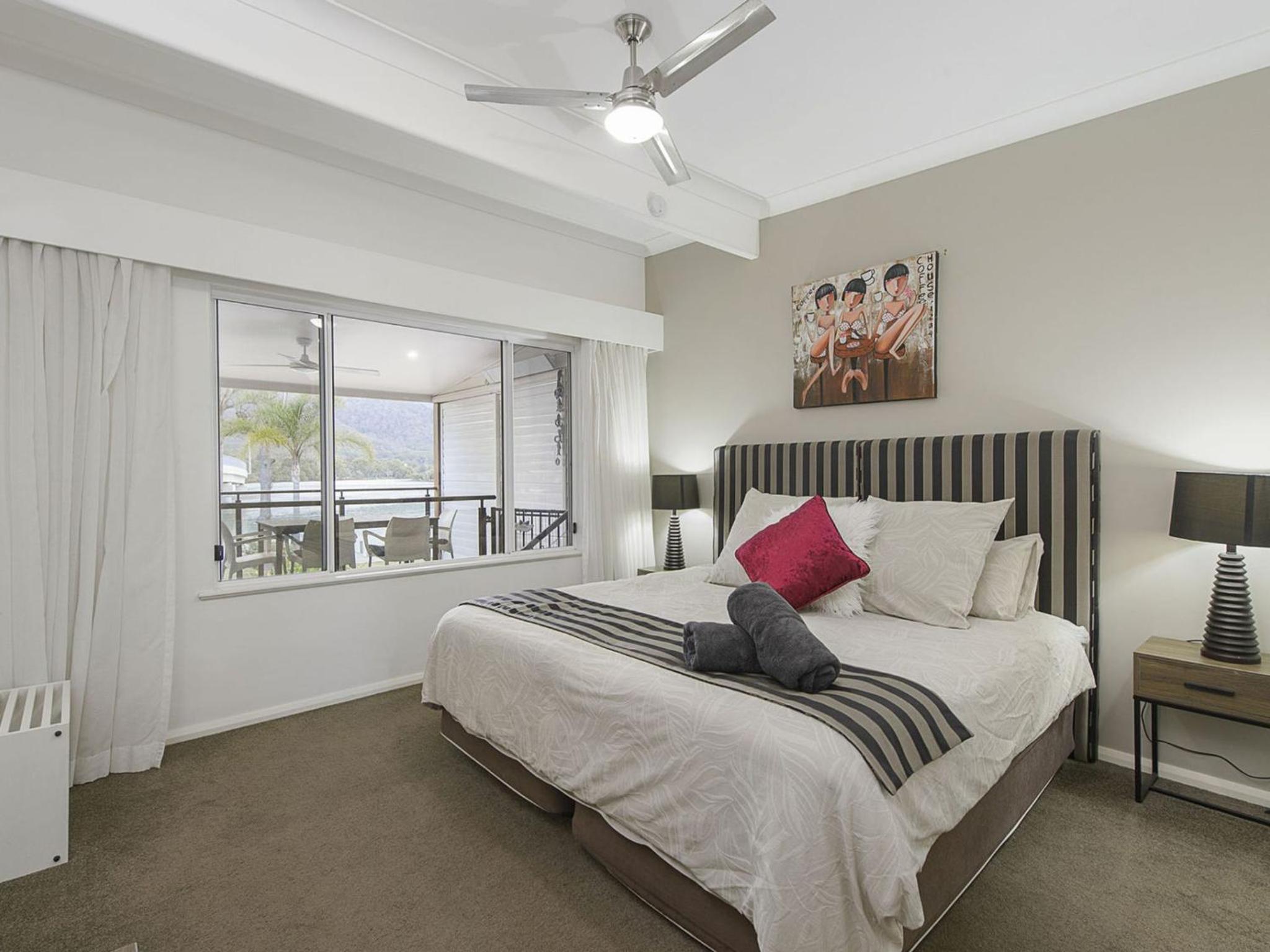 H2O Holiday Apartments Unit 13