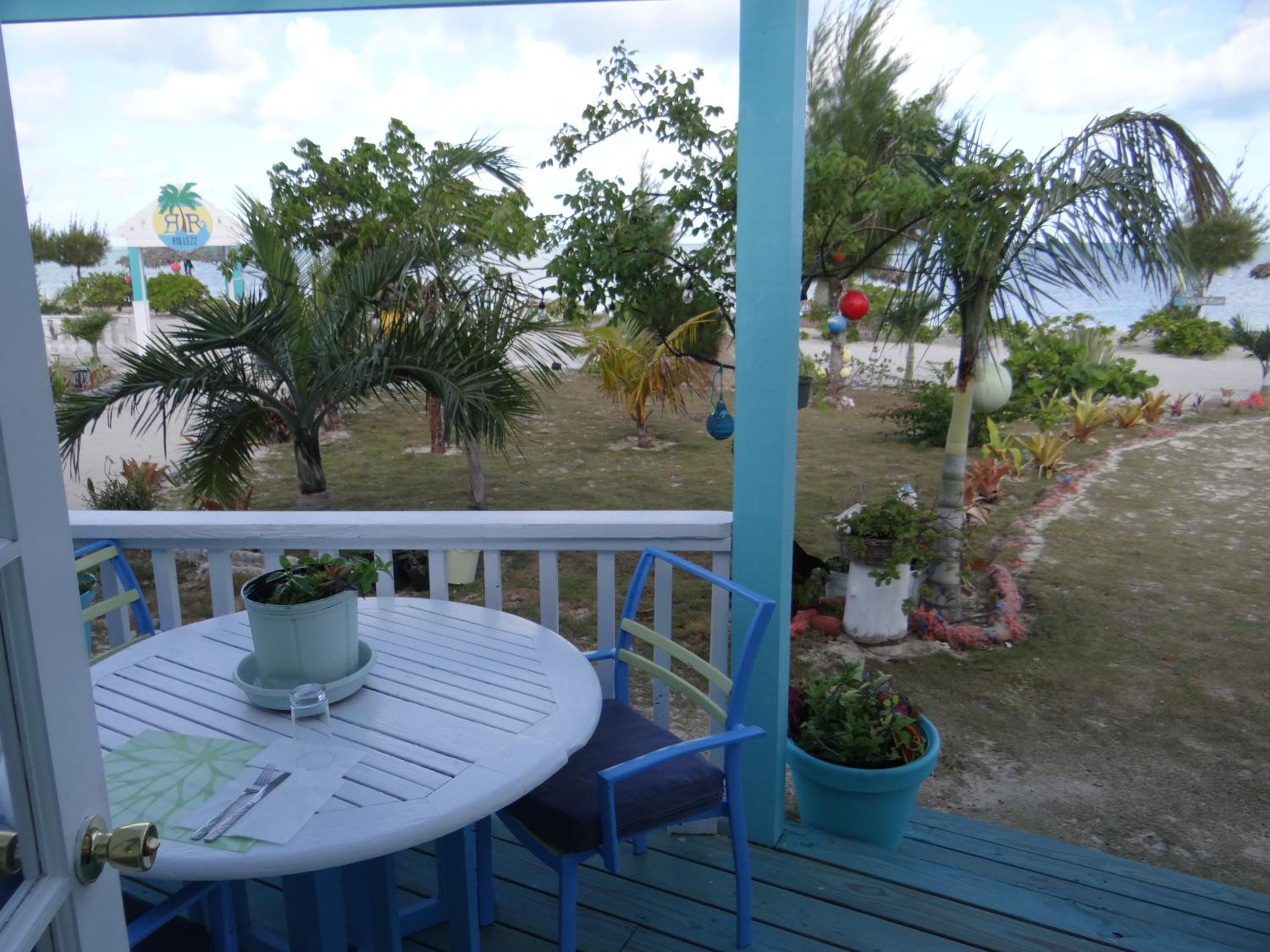 Rollezz Villas Beach Resort