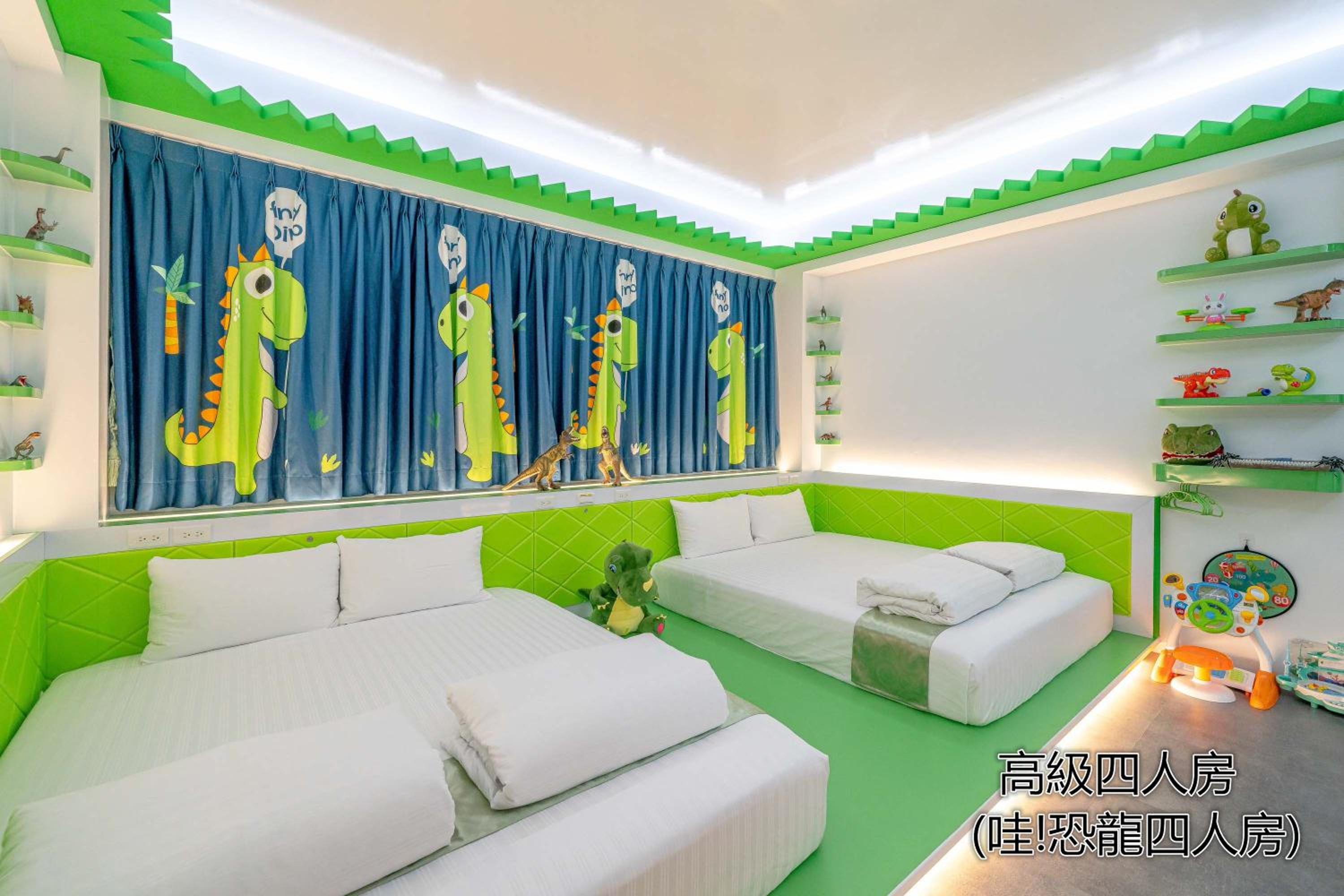 台南樂遊親子溜滑梯電梯民宿
