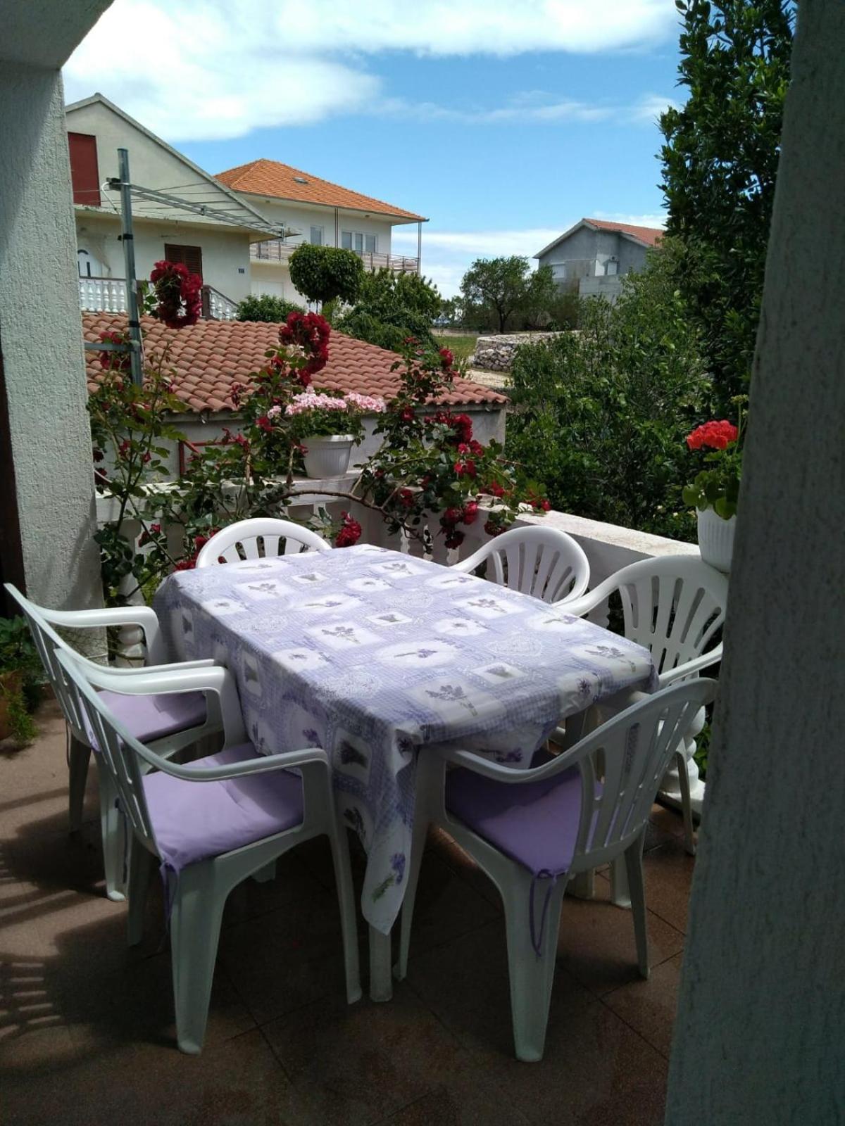Photo 27