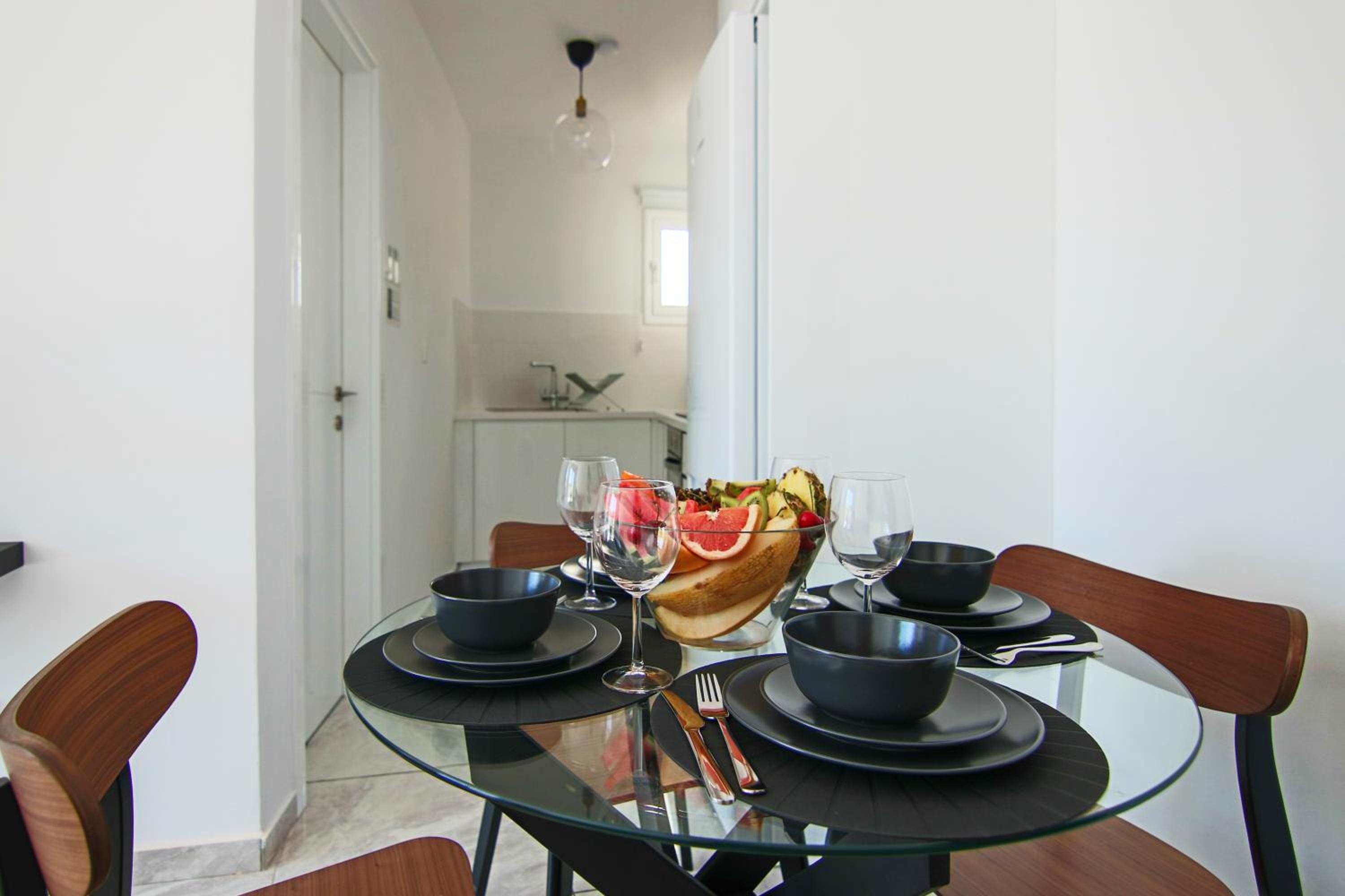 Phaedrus Living: Seaside Luxury Flat Lighthouse 74