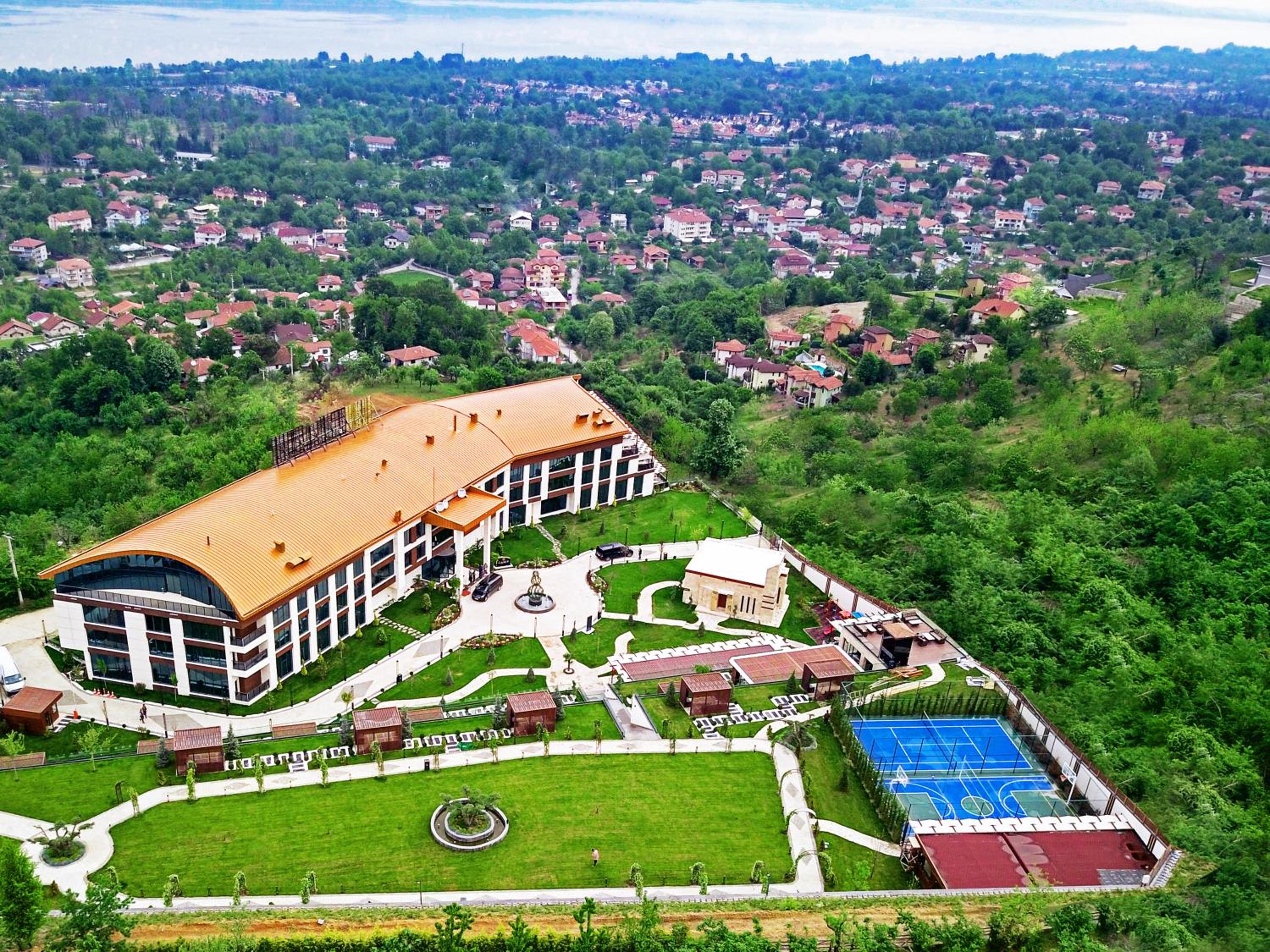 Hotel Cabir Deluxe Hotel Sapanca - Image 1