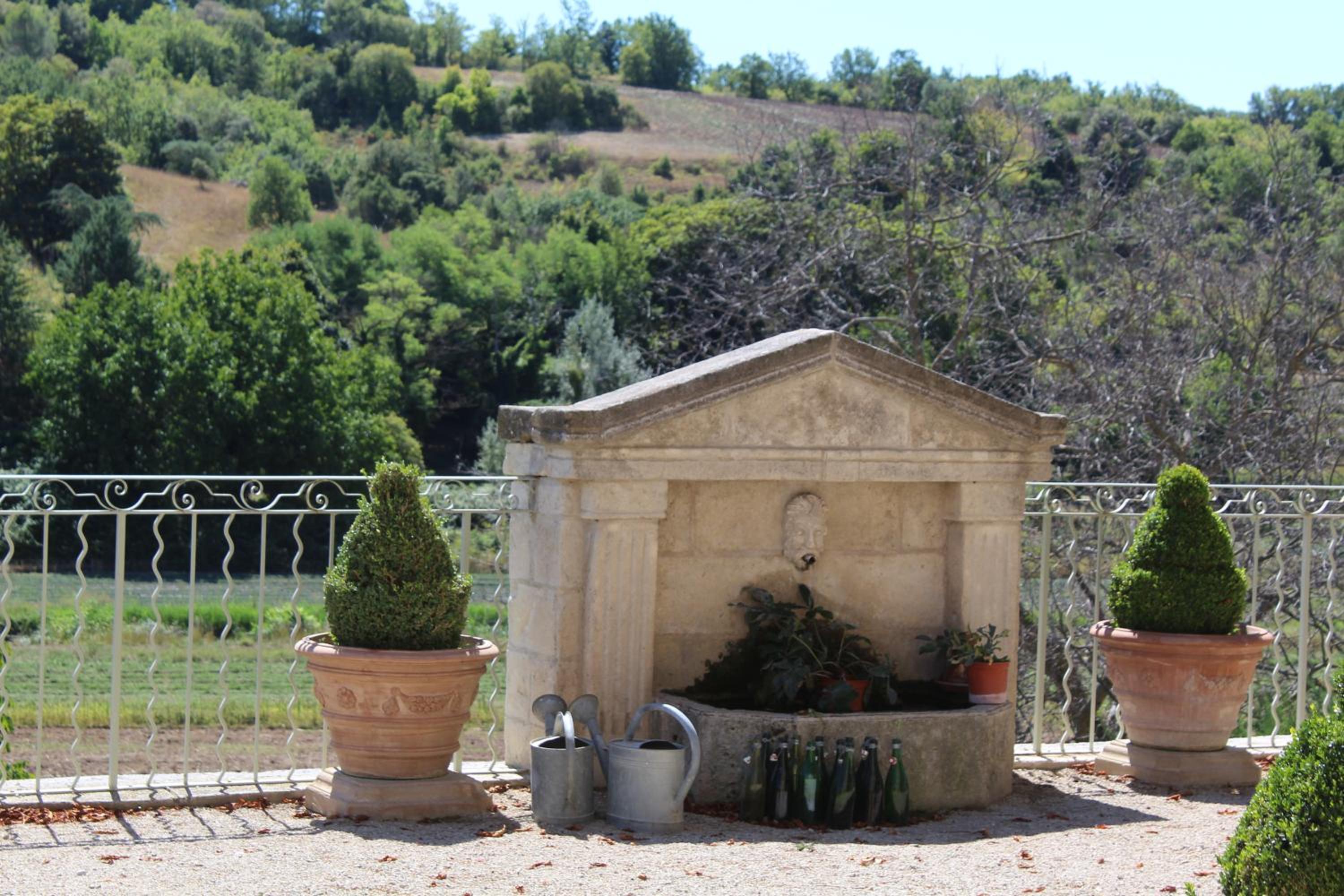 Château du Grand Jardin view 2