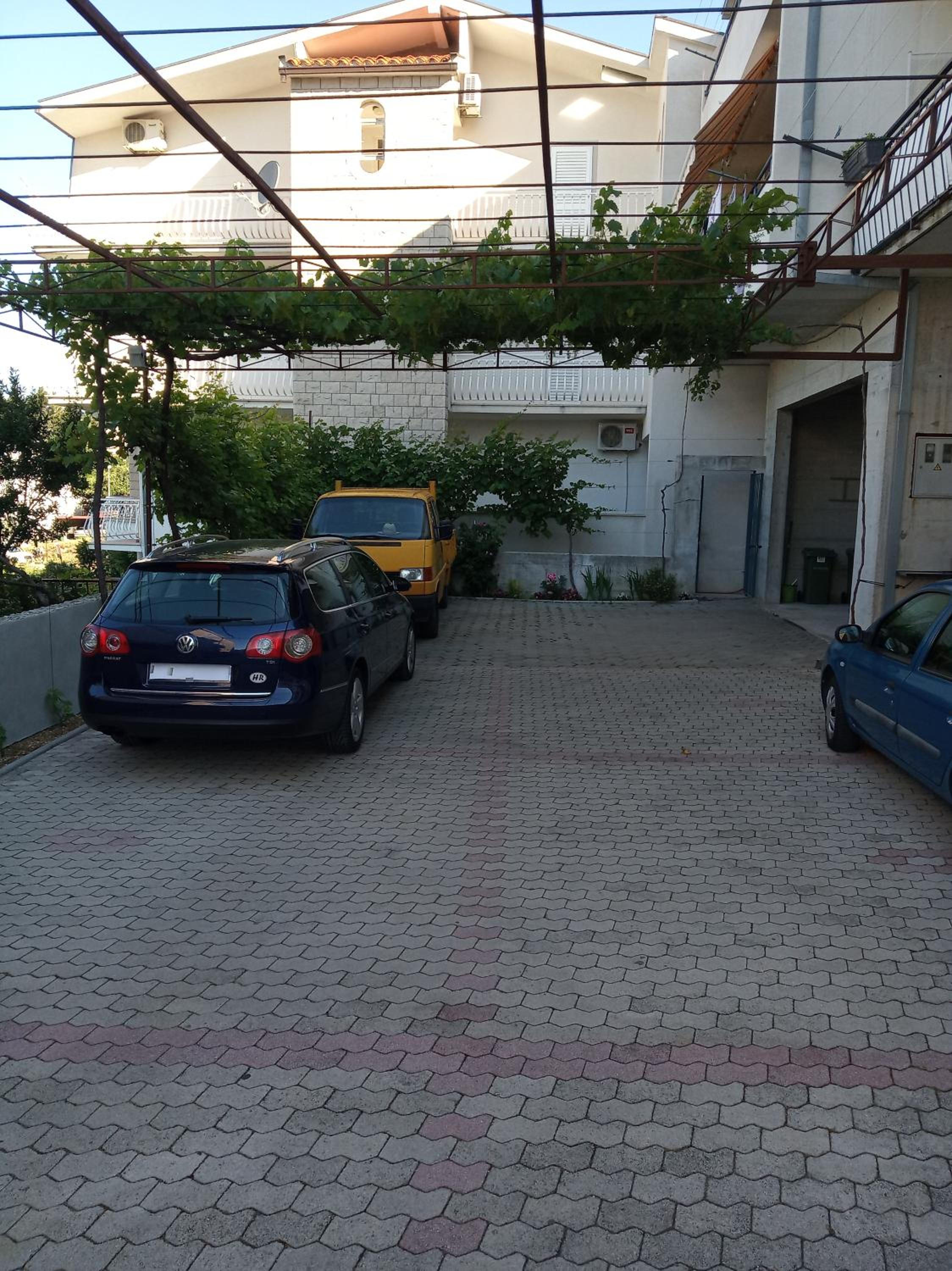 Photo 31