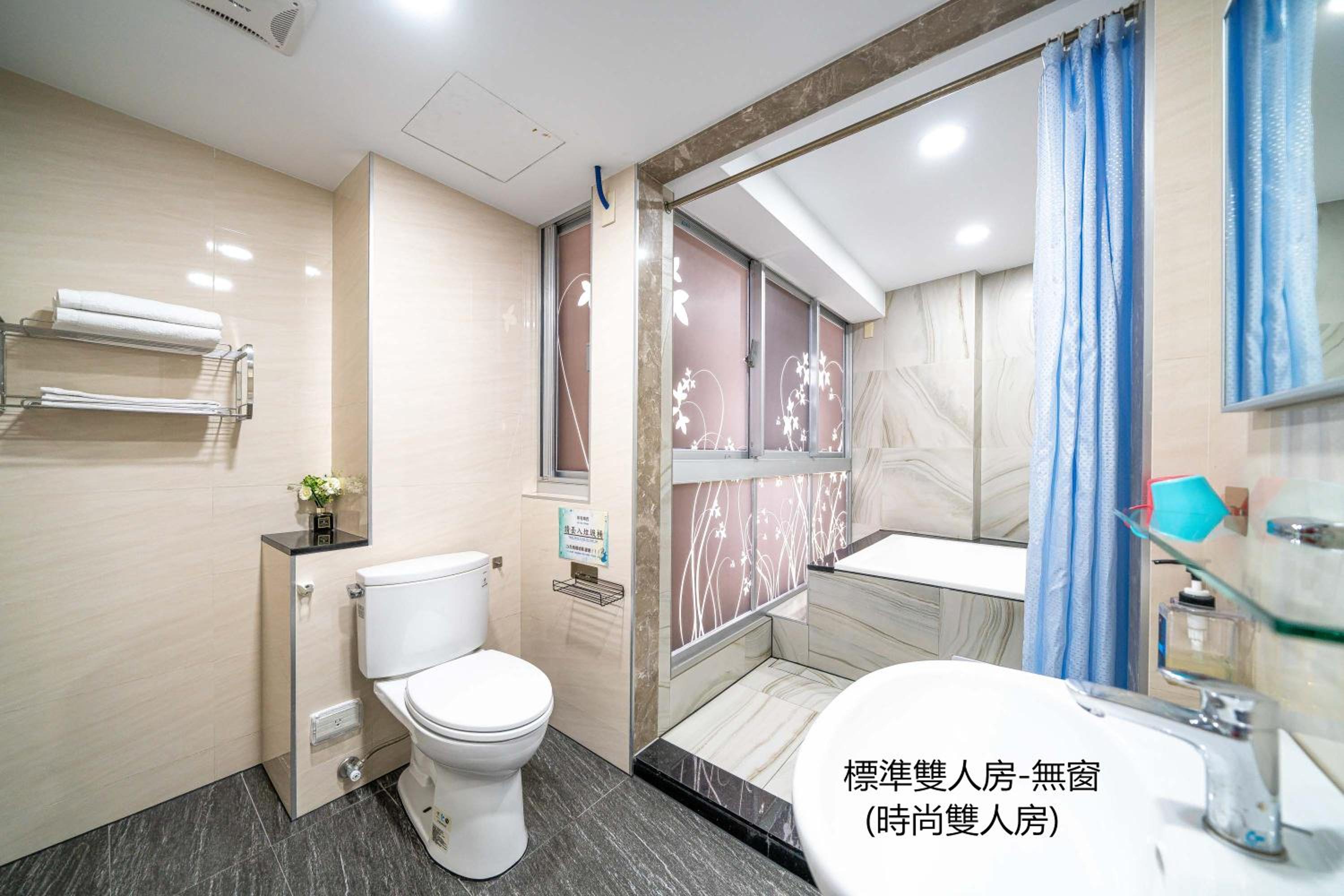 台南樂遊親子溜滑梯電梯民宿
