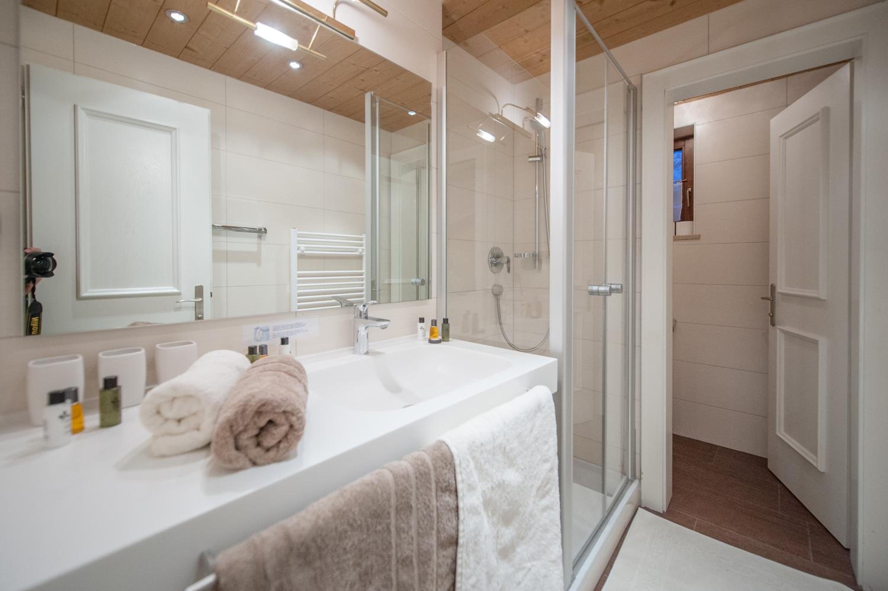 Arlsuites