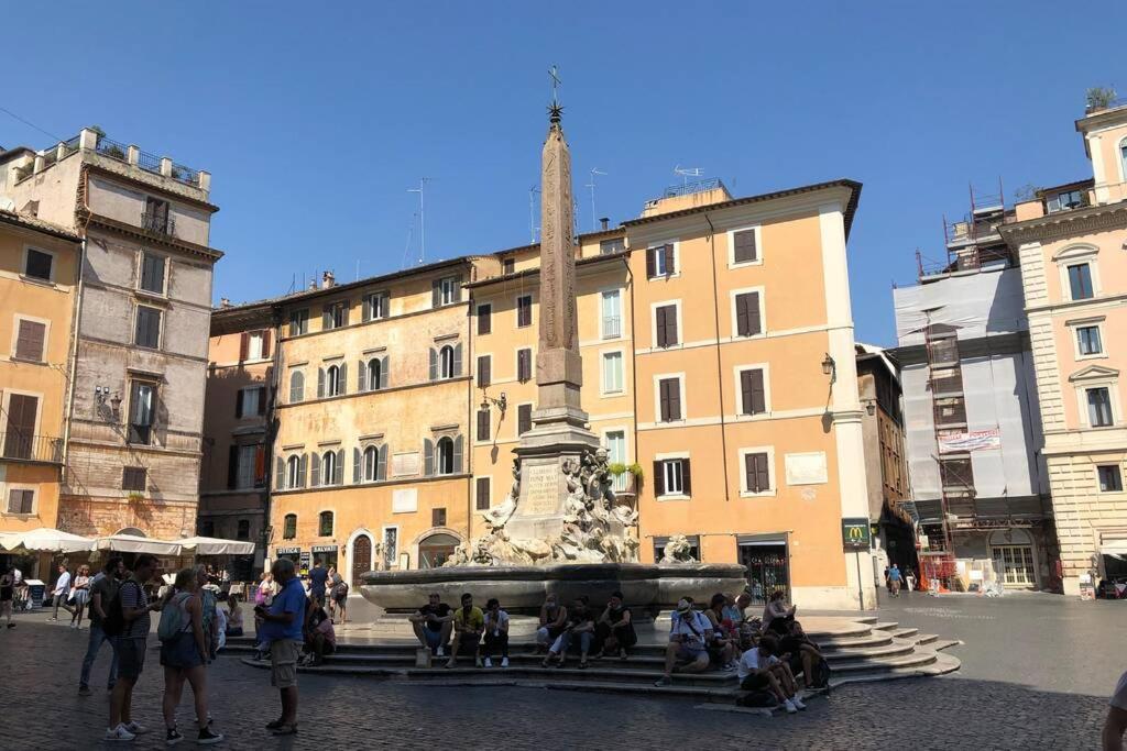 Chiara's place at Pantheon - your apt in Rome