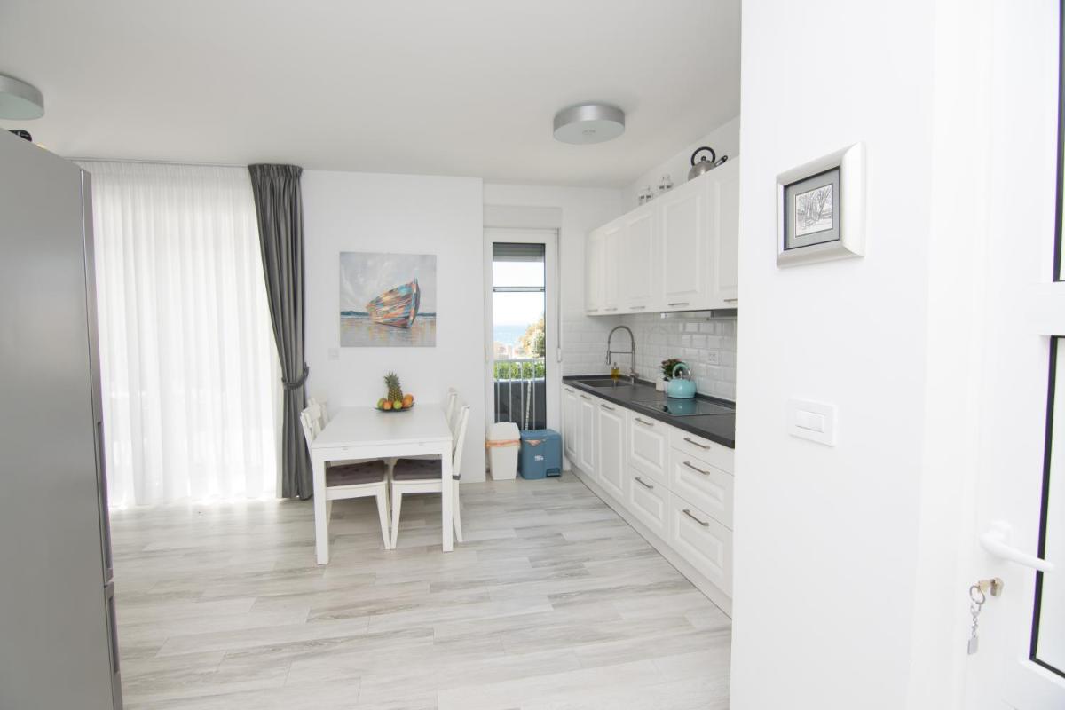 Villa Teuta-modern house with heated pool view 5