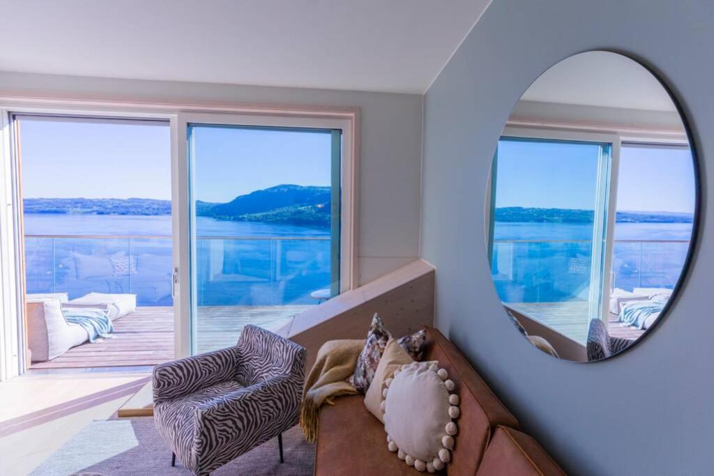 Mjøssuite with lovely view view 2