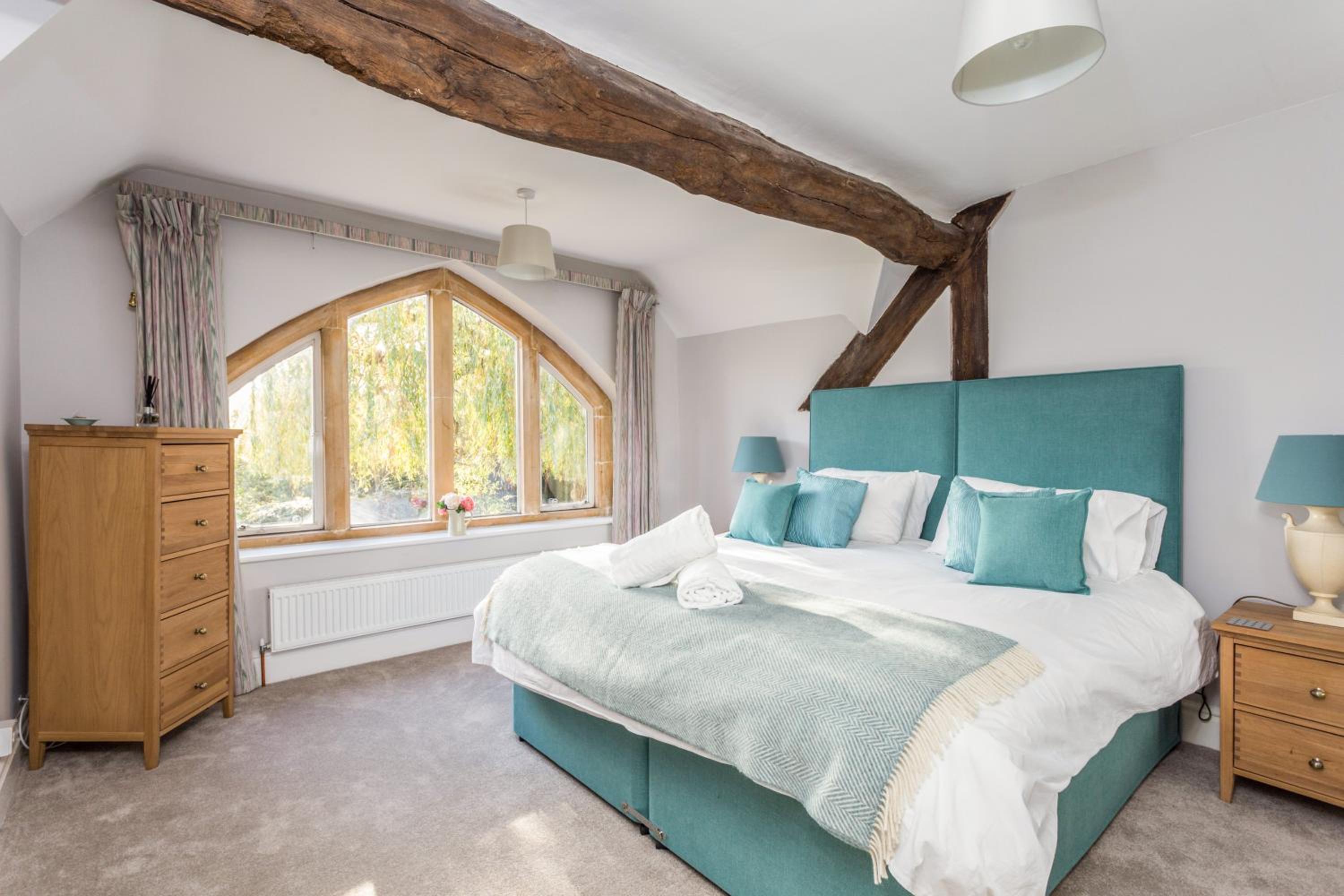 Dunford Barn Cotswolds with Hot Tub view 4