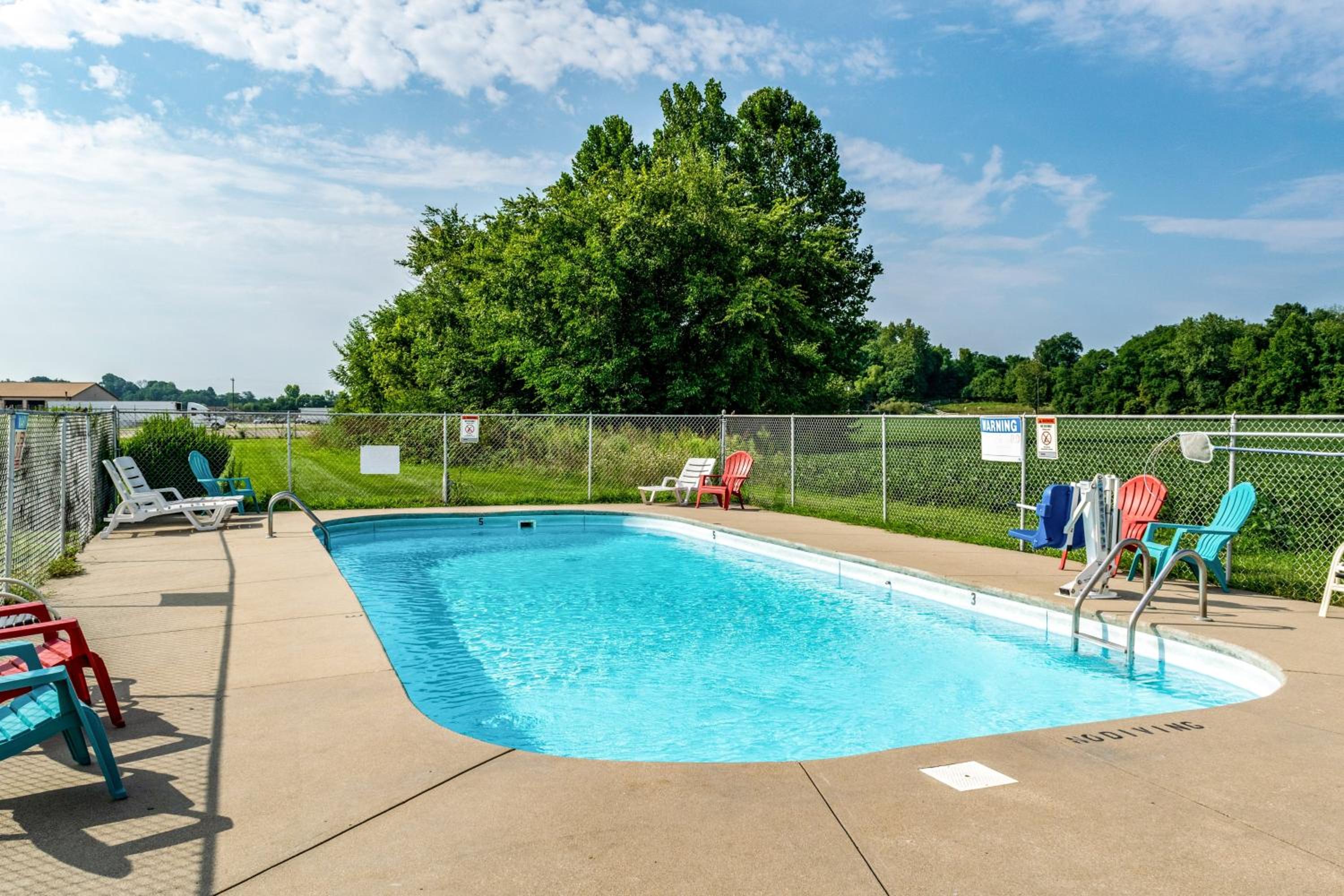 Red Roof Inn Columbus - Taylorsville - Property Image 20