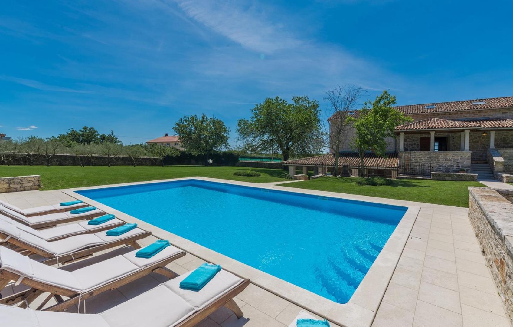 Family Villa Kata San Lorenzo view 2
