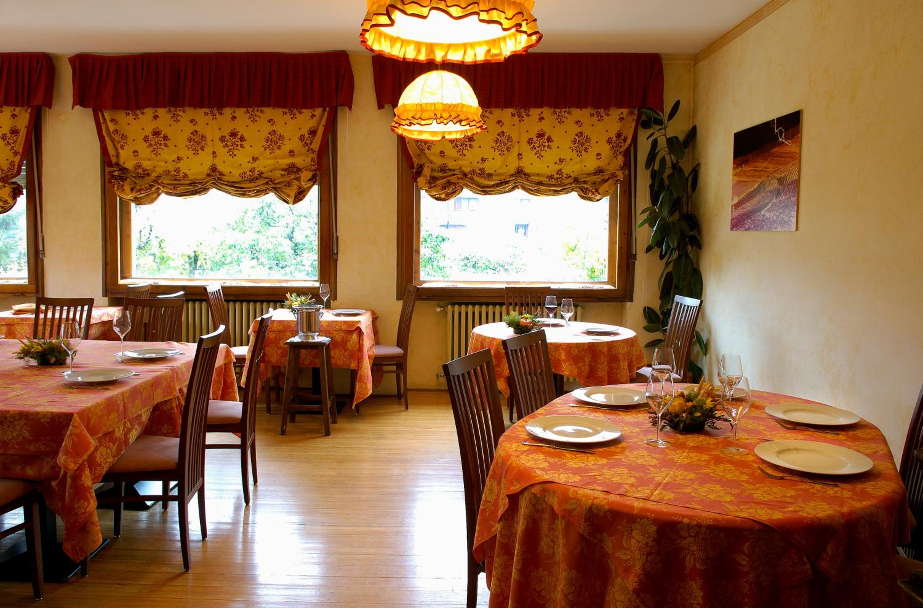 Villa Myosotis view 2