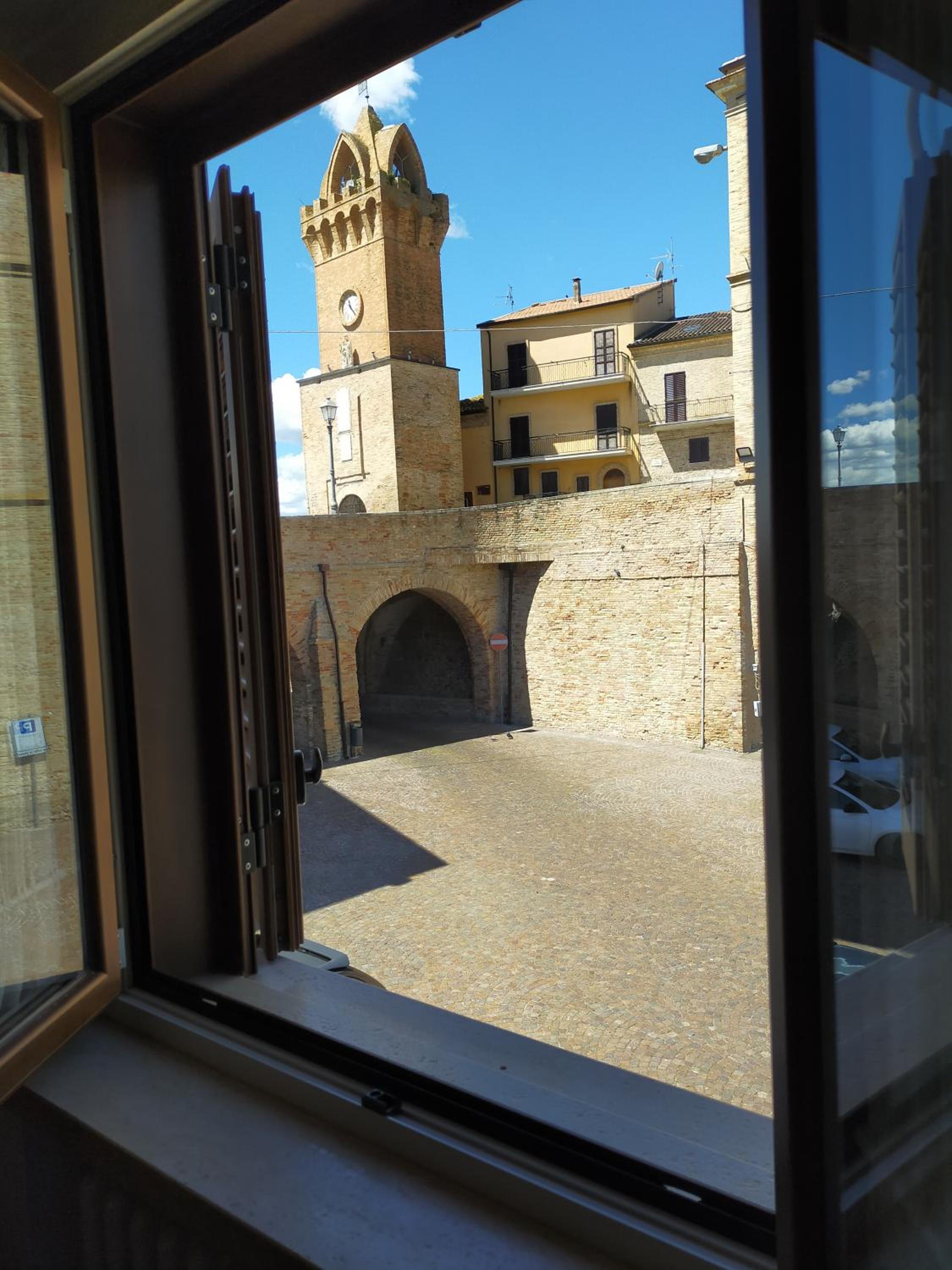 Photo 16