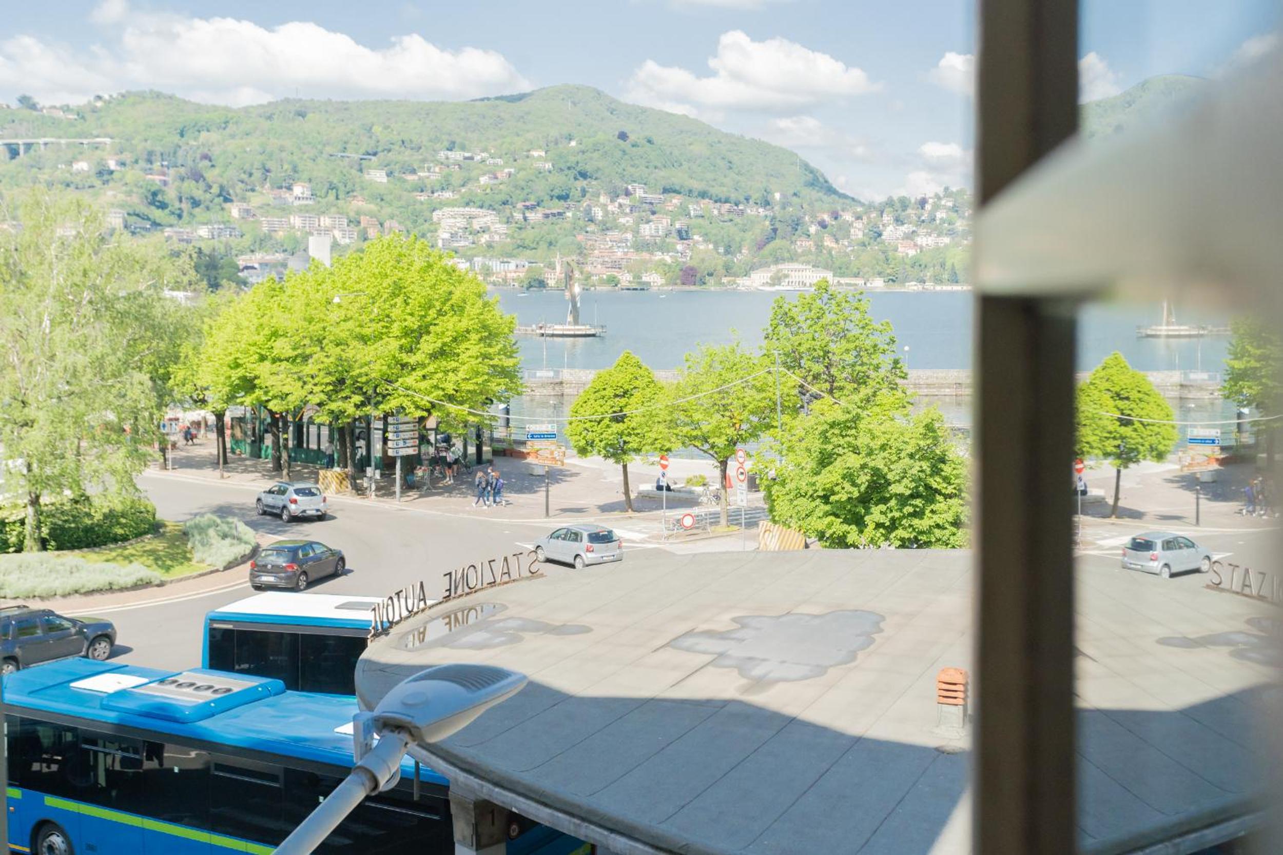 Sant'Agostino Apartments by Rent All Como view 3
