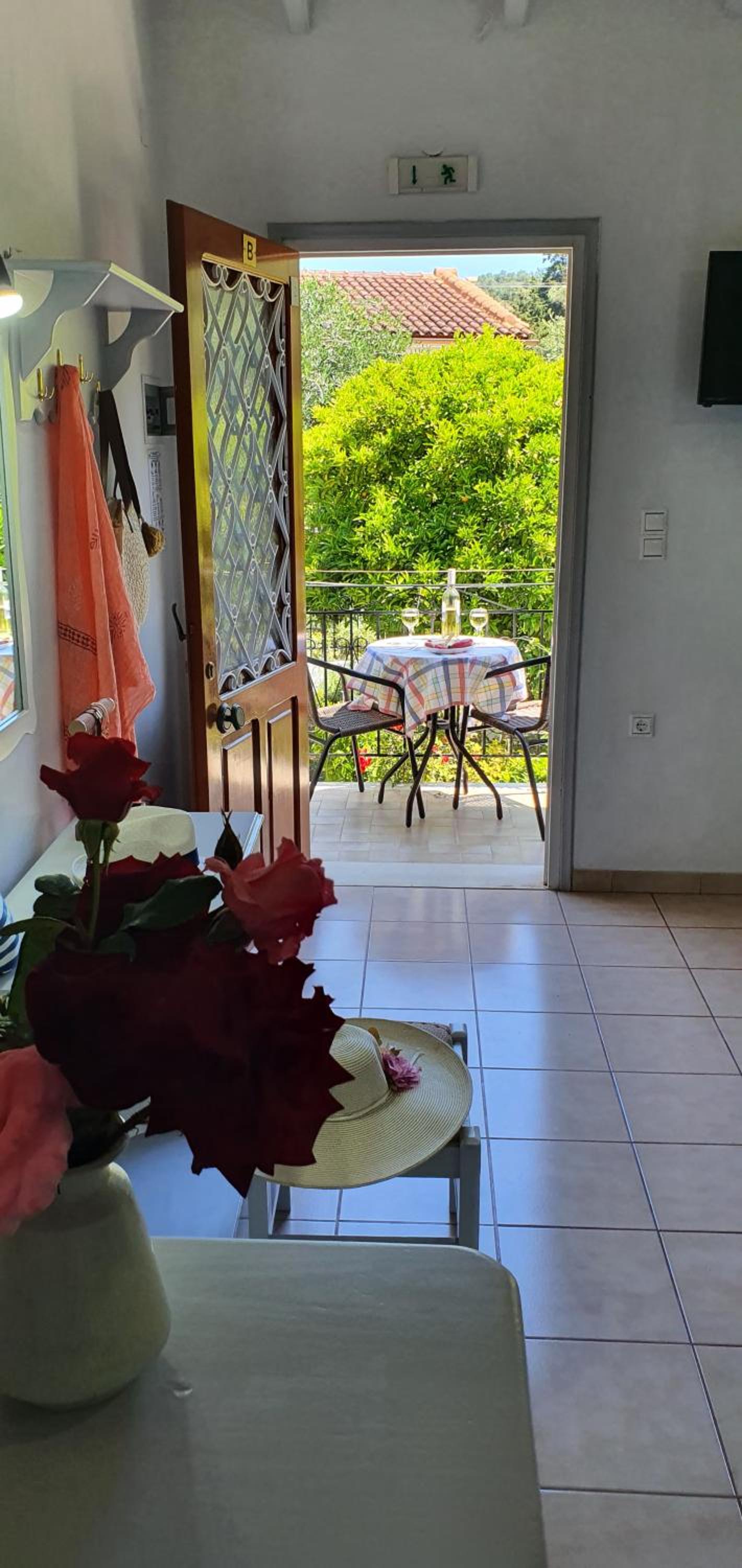 Hotel APHRODITE studios & apt with pool - Image 1