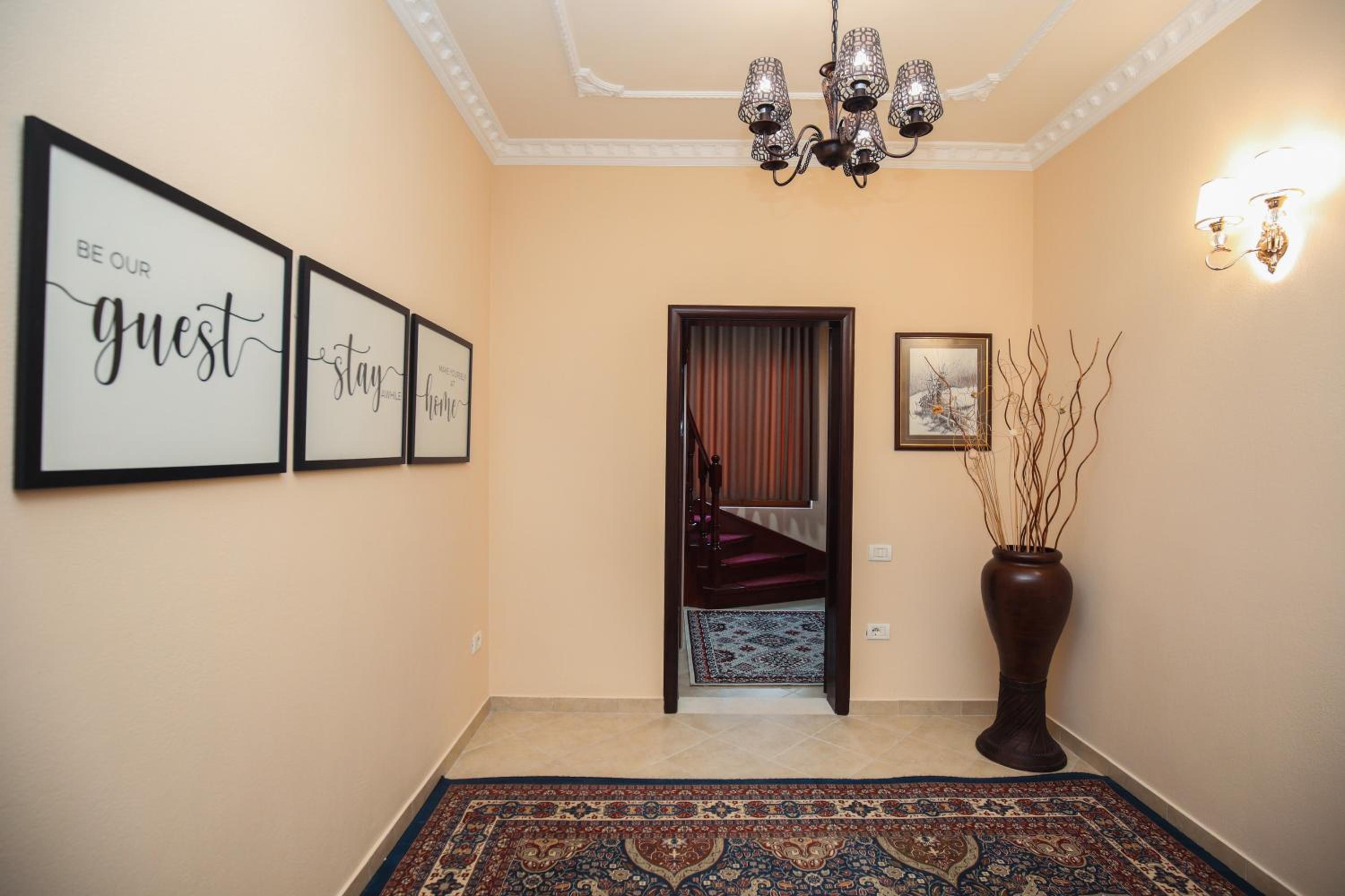 Vila 3 Korçë