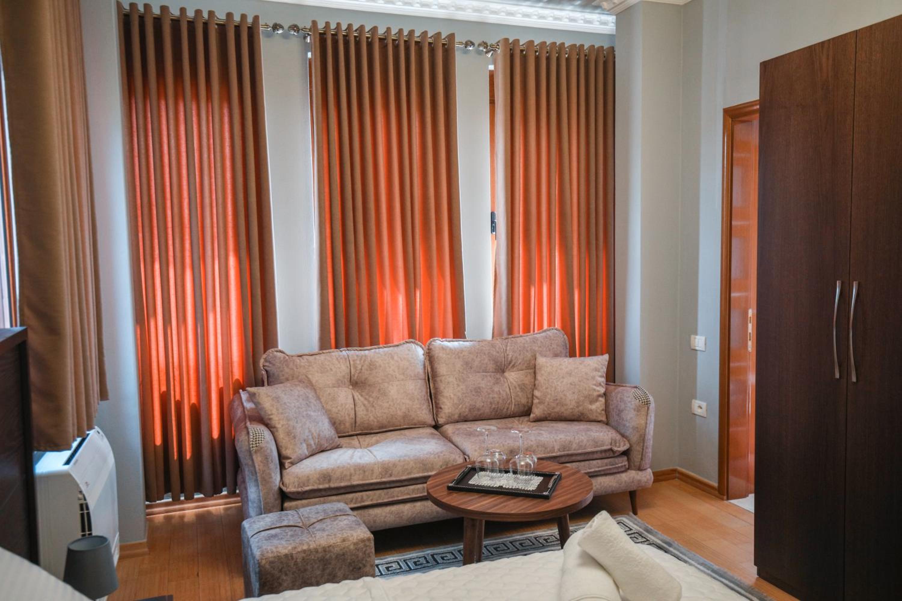 Vila 3 Korçë