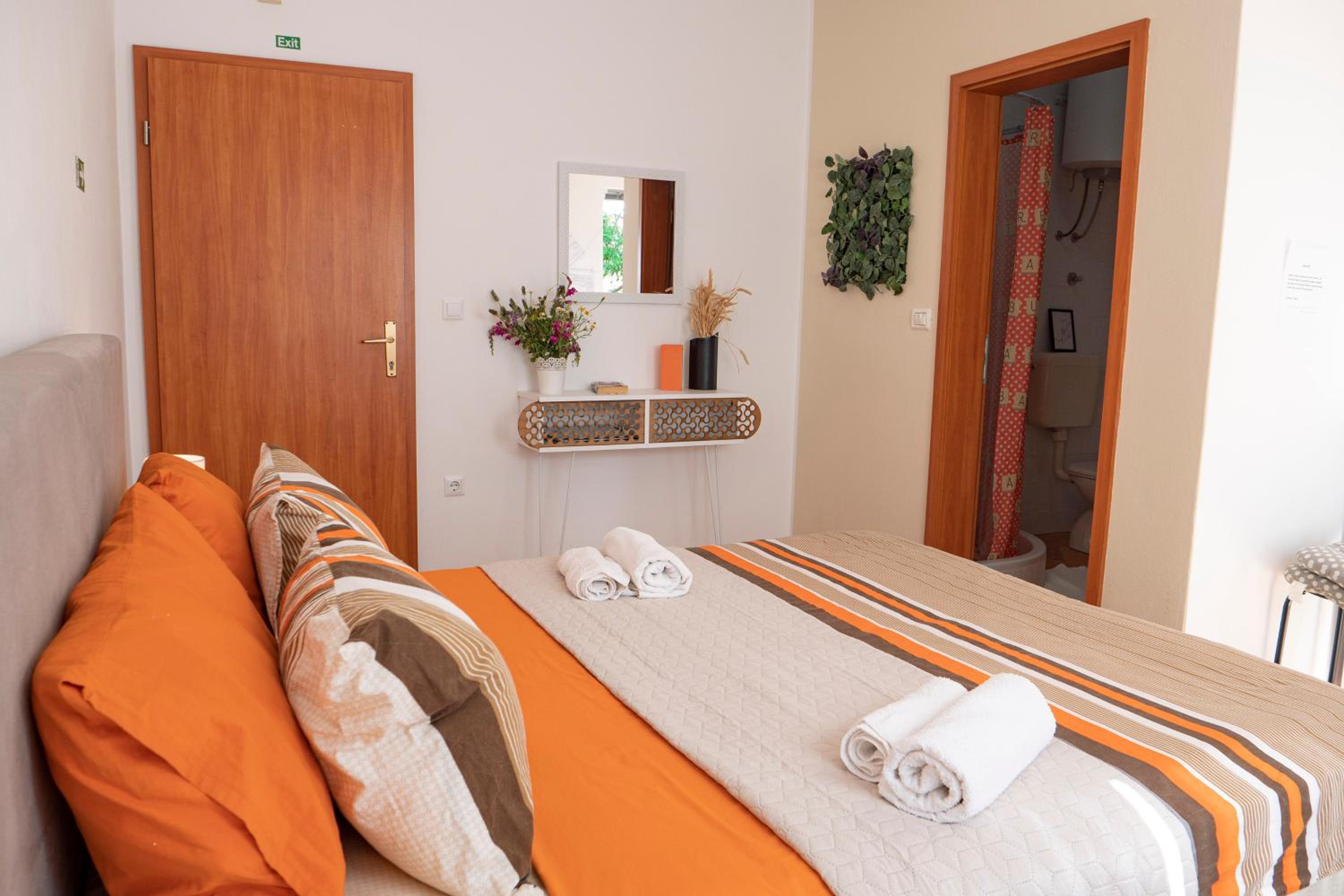 Apartment and Rooms Vilma view 5
