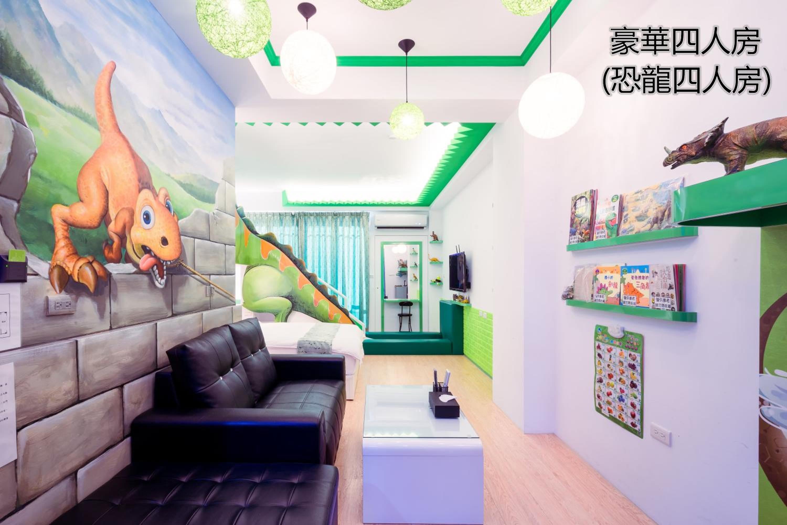 台南樂遊親子溜滑梯電梯民宿