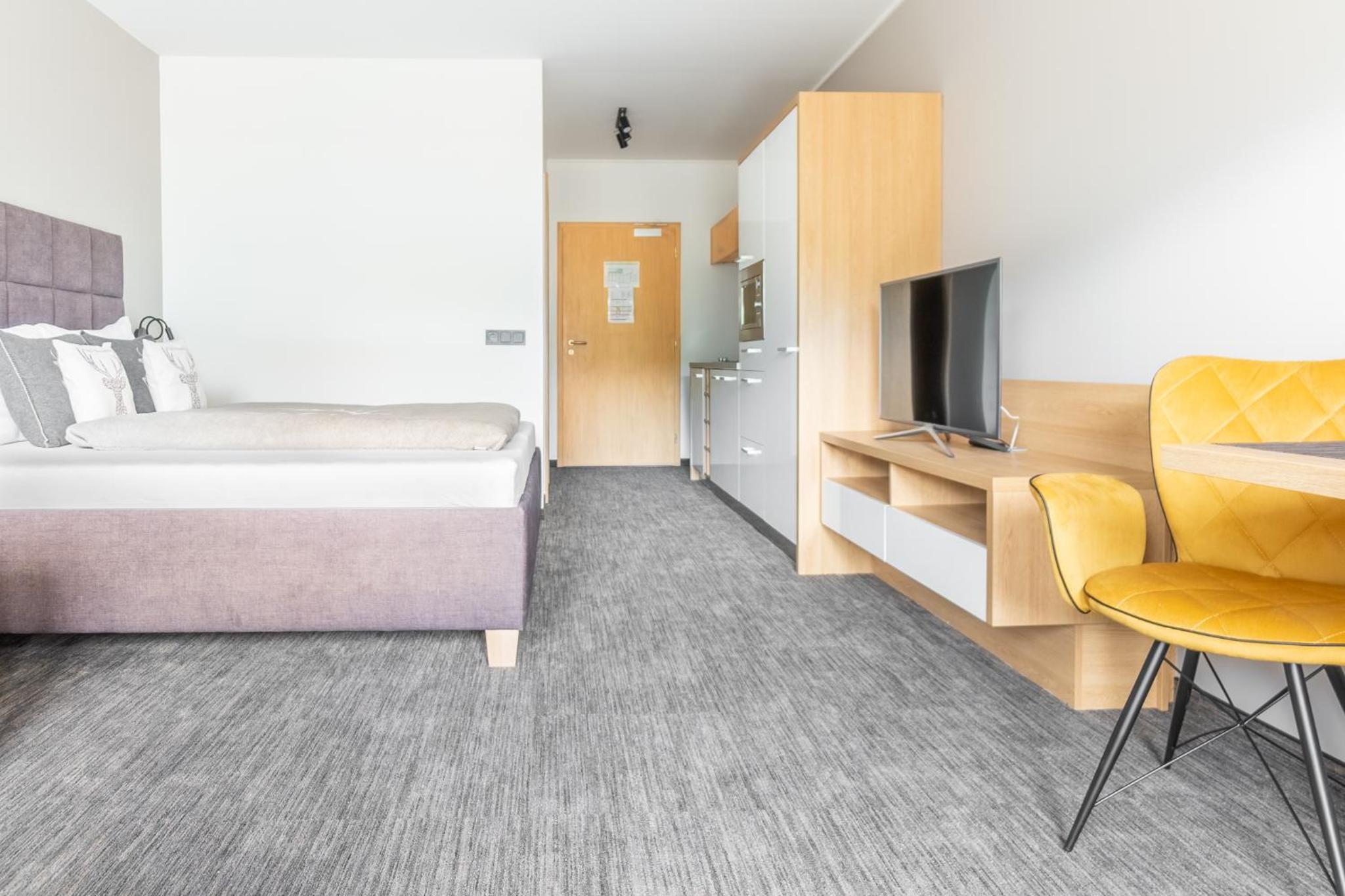 Praga Apartments & Restaurant Zell am See-Kaprun