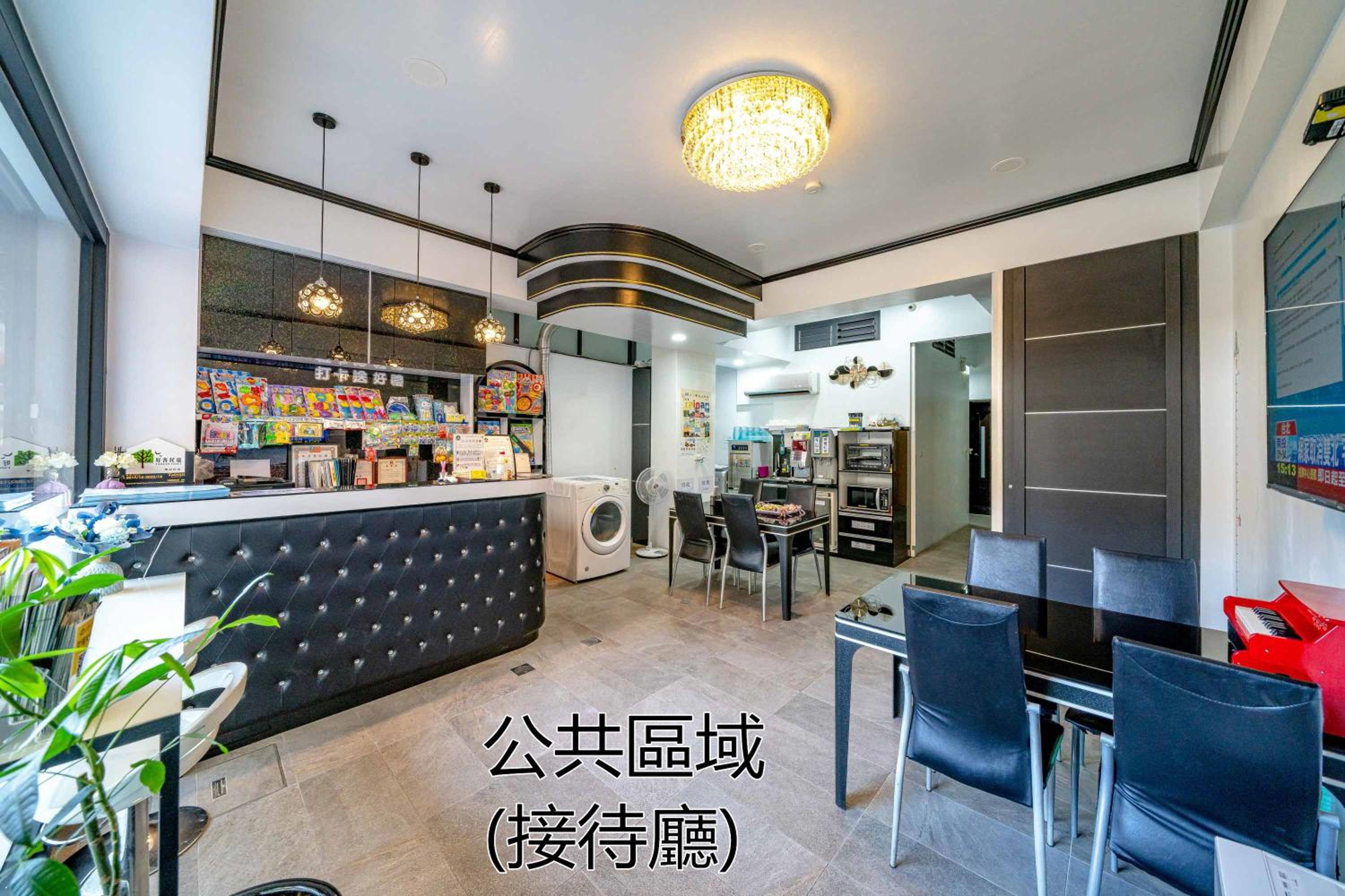 台南樂遊親子溜滑梯電梯民宿