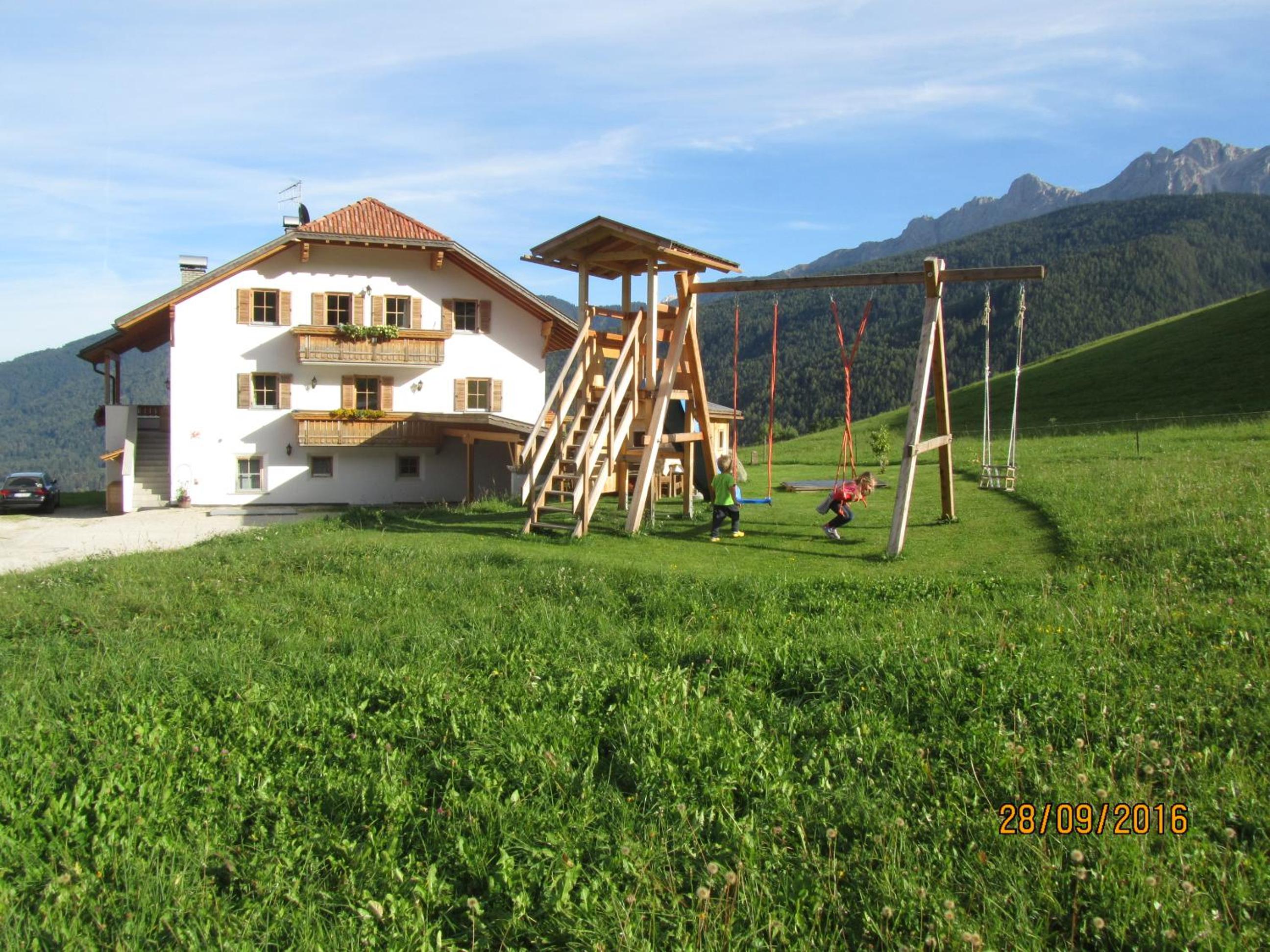 Häuslerhof en Valdaora — activities & amenities