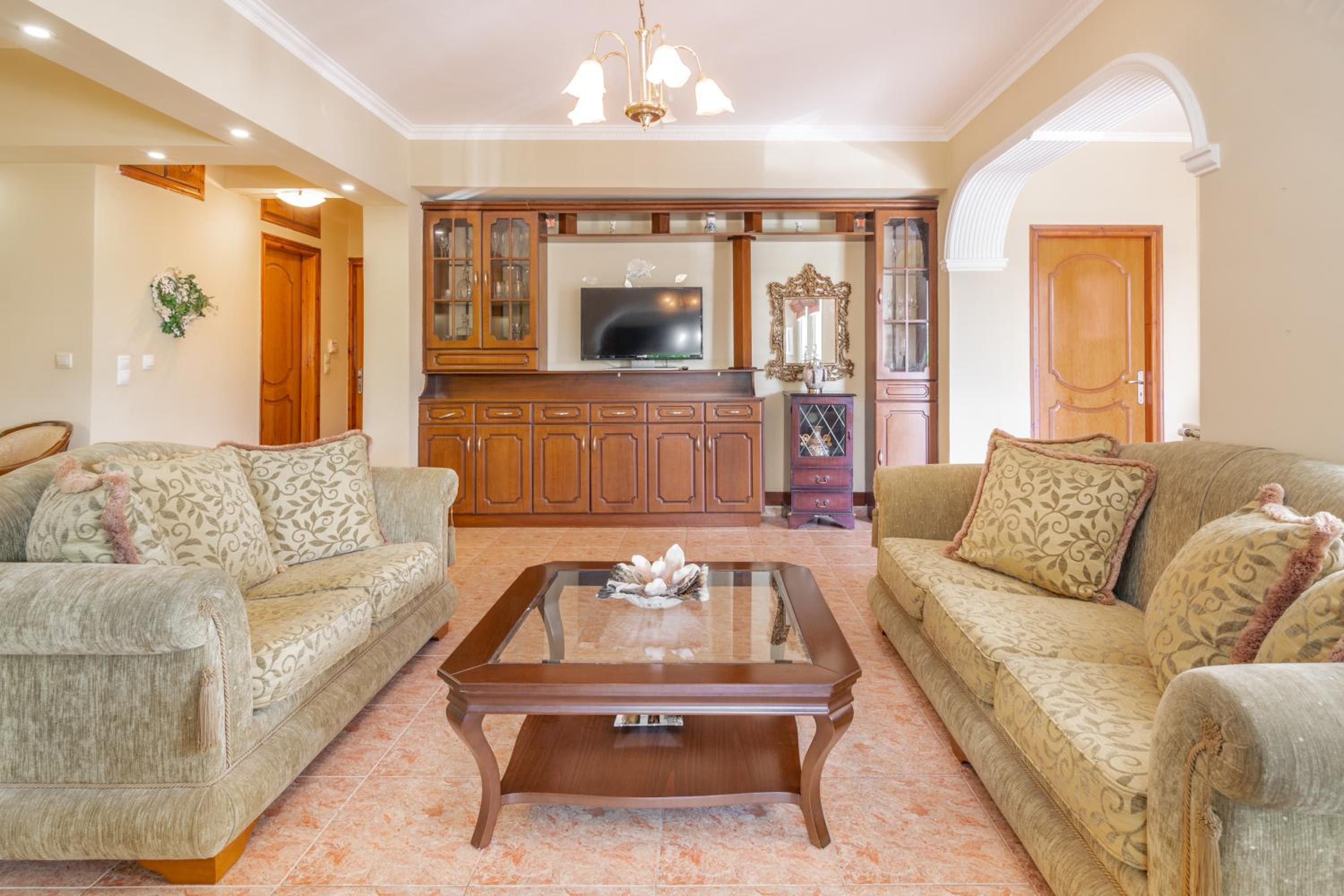 Olive de Villa view 5