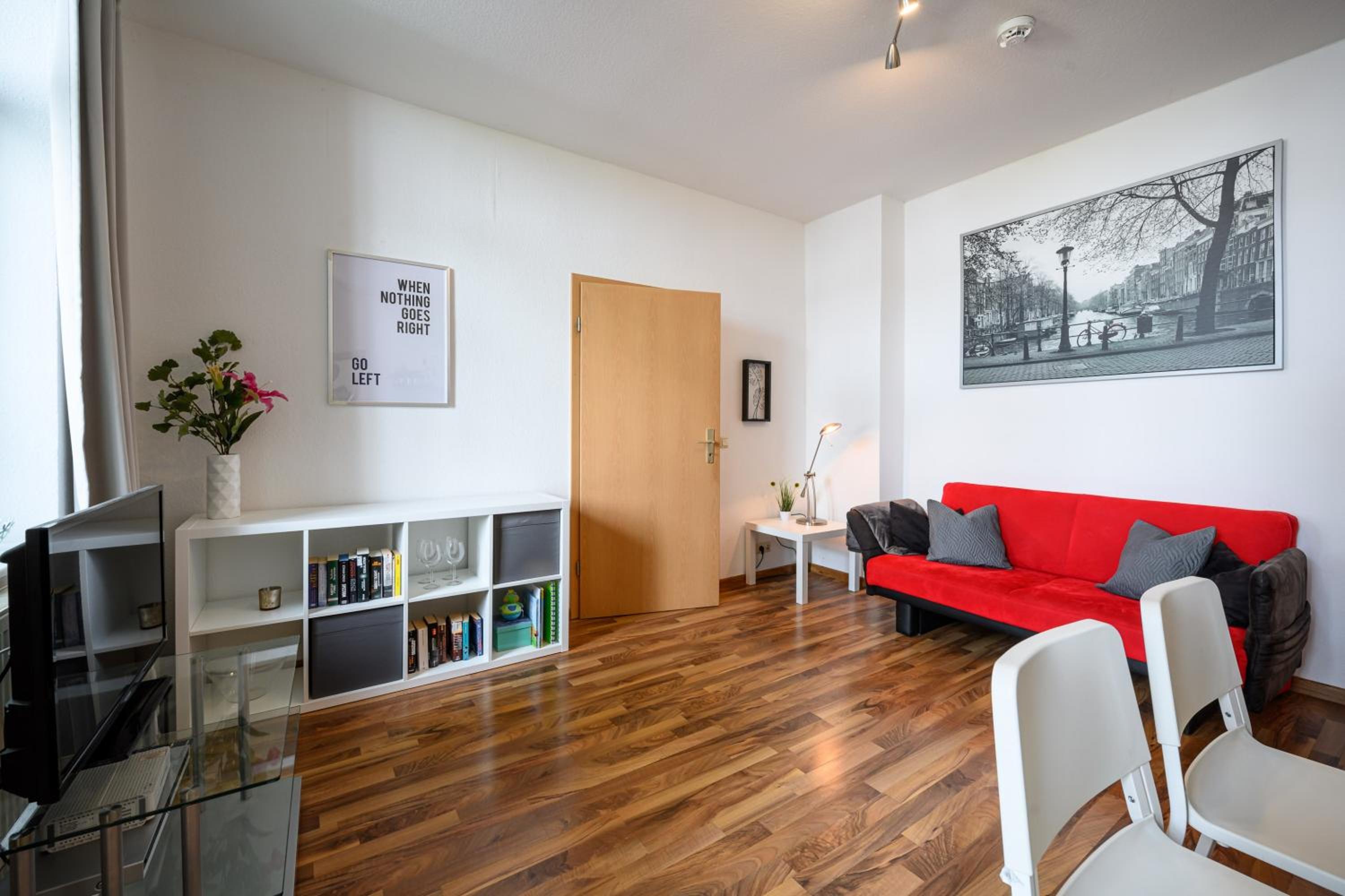 Helle Wohnung in Sudenburg mit Balkon - WLAN, 4 Schlafplätze view 4