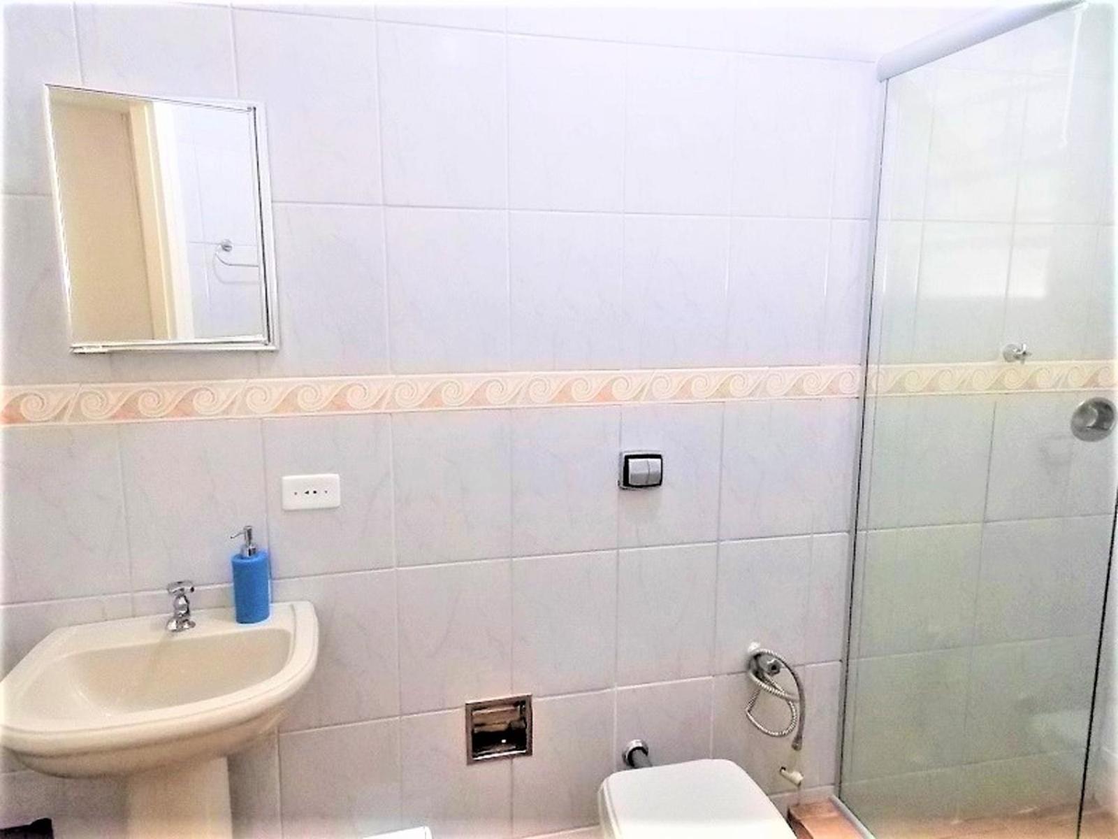 Casa a uma quadra da praia Maresias