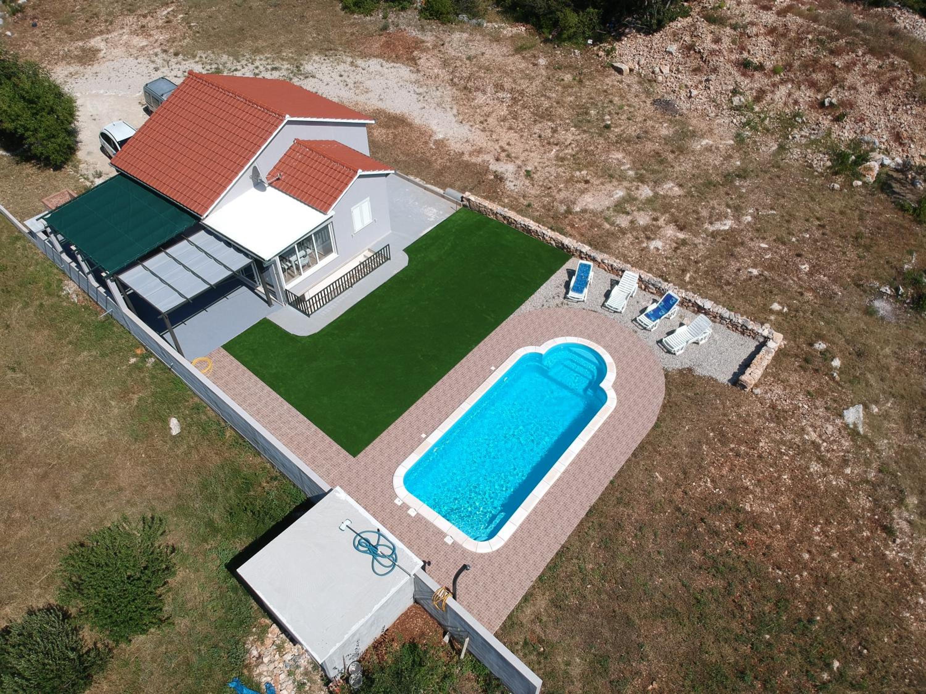 Nane Garden house with heated pool view 5