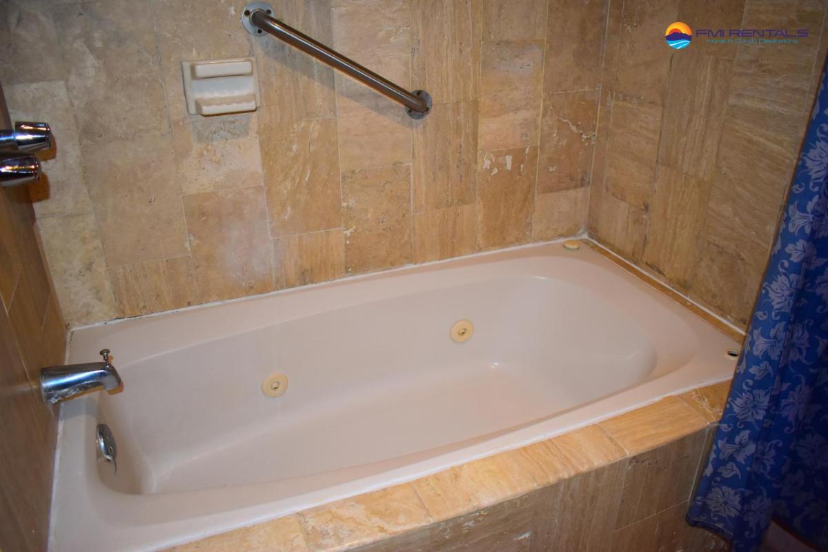 Jacuzzi