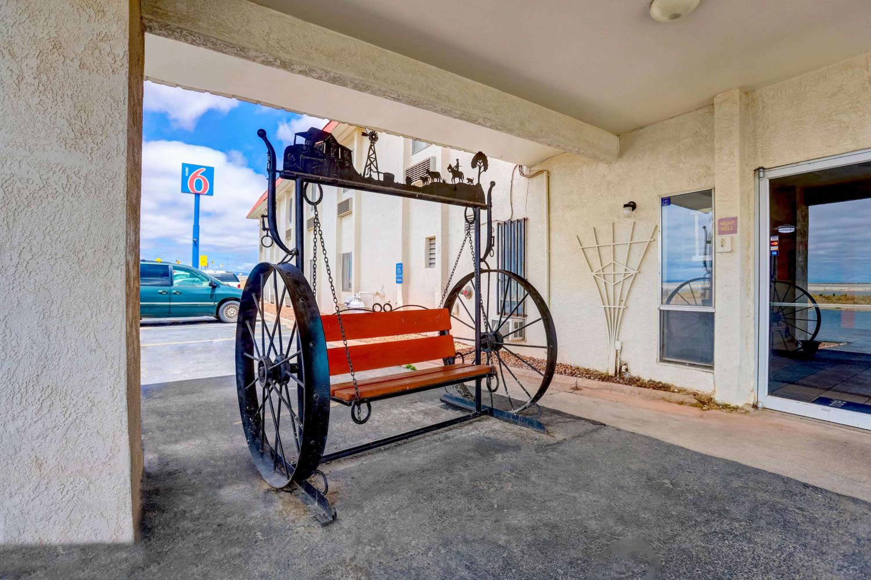 Motel 6-Moriarty, NM view 3