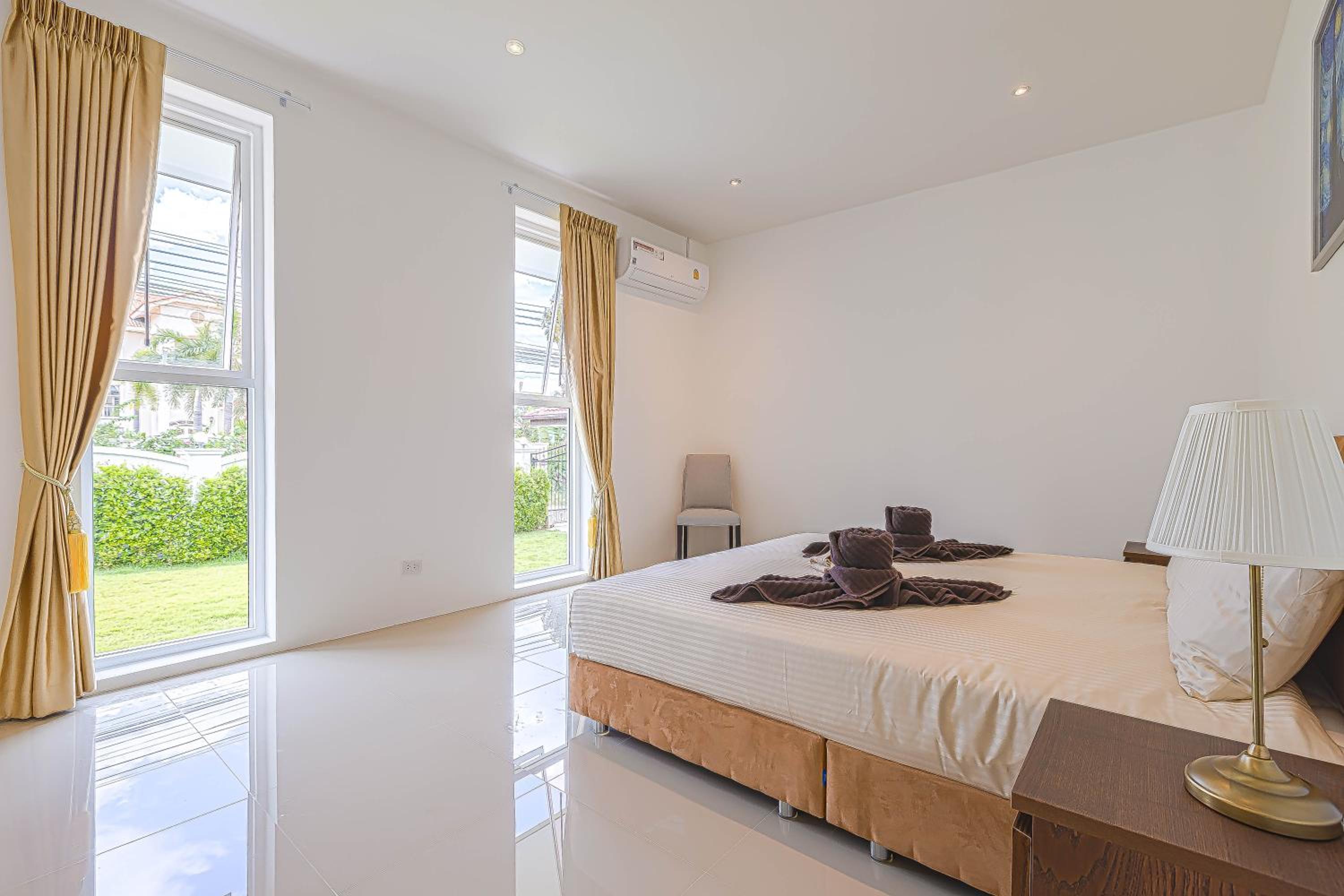 Amazing Private 6 Bedroom Pool Villa ED60