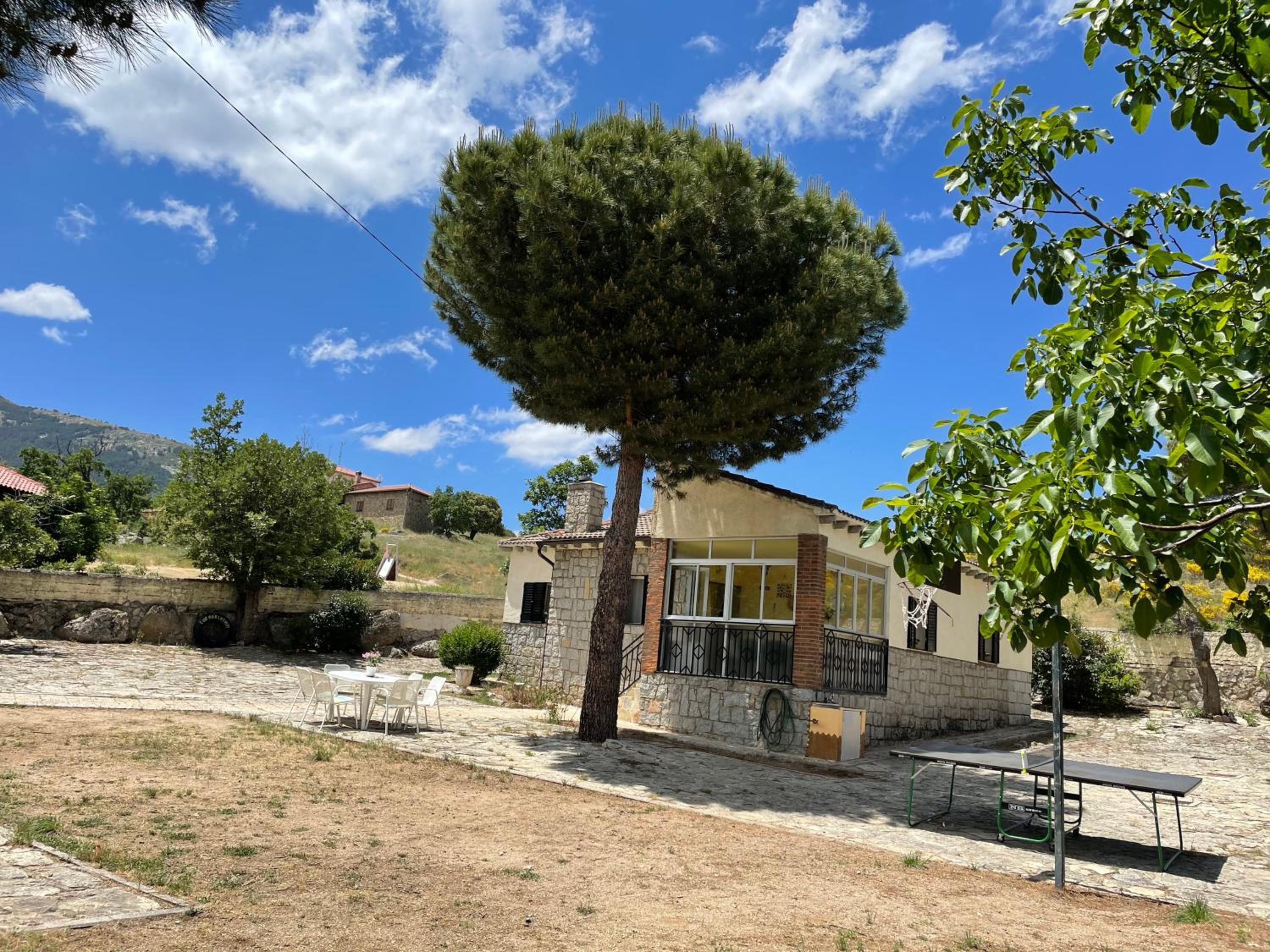 Los Robles view 5