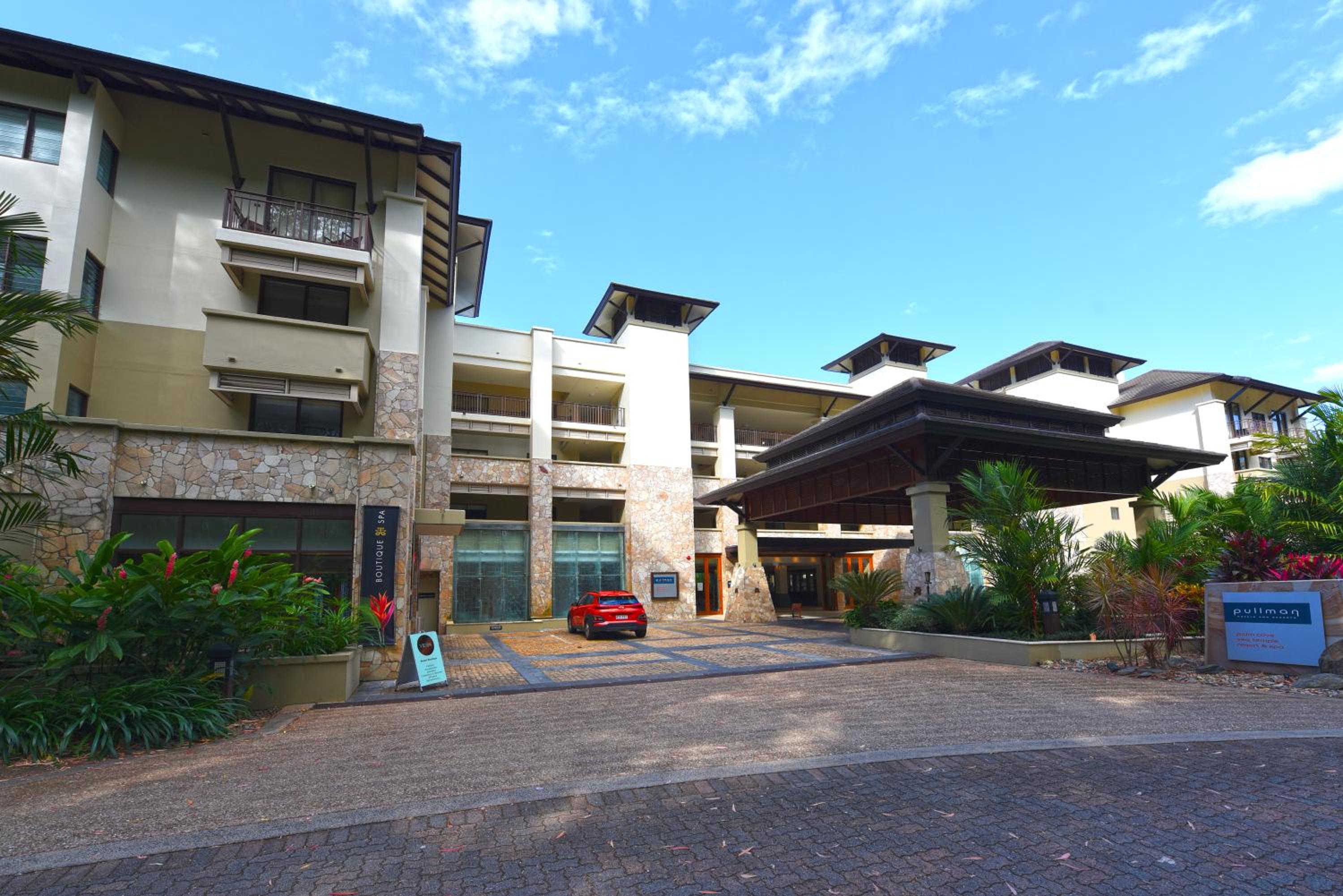Private Apartments in the Temple Beachfront Resort Palm Cove