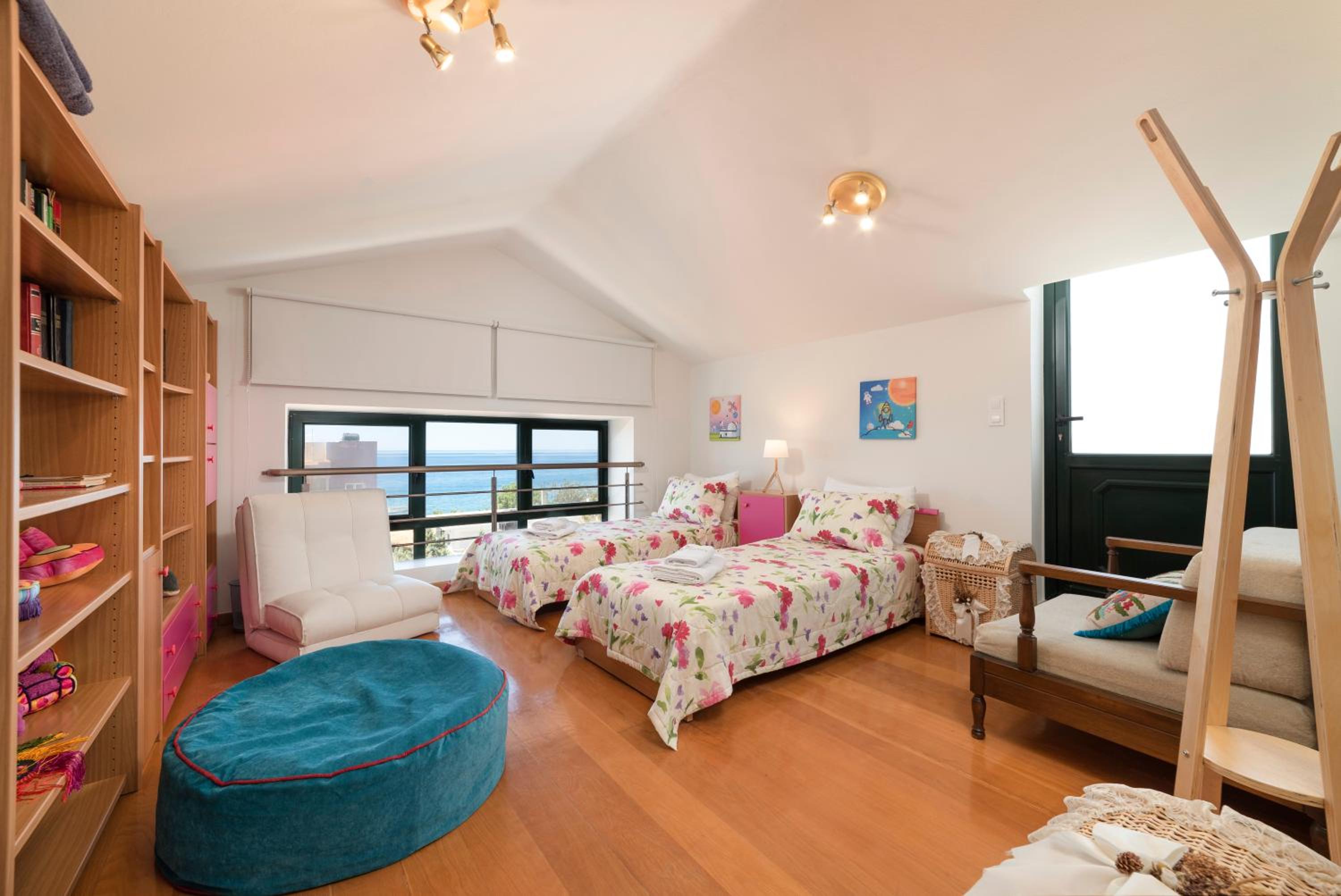 Photo 97