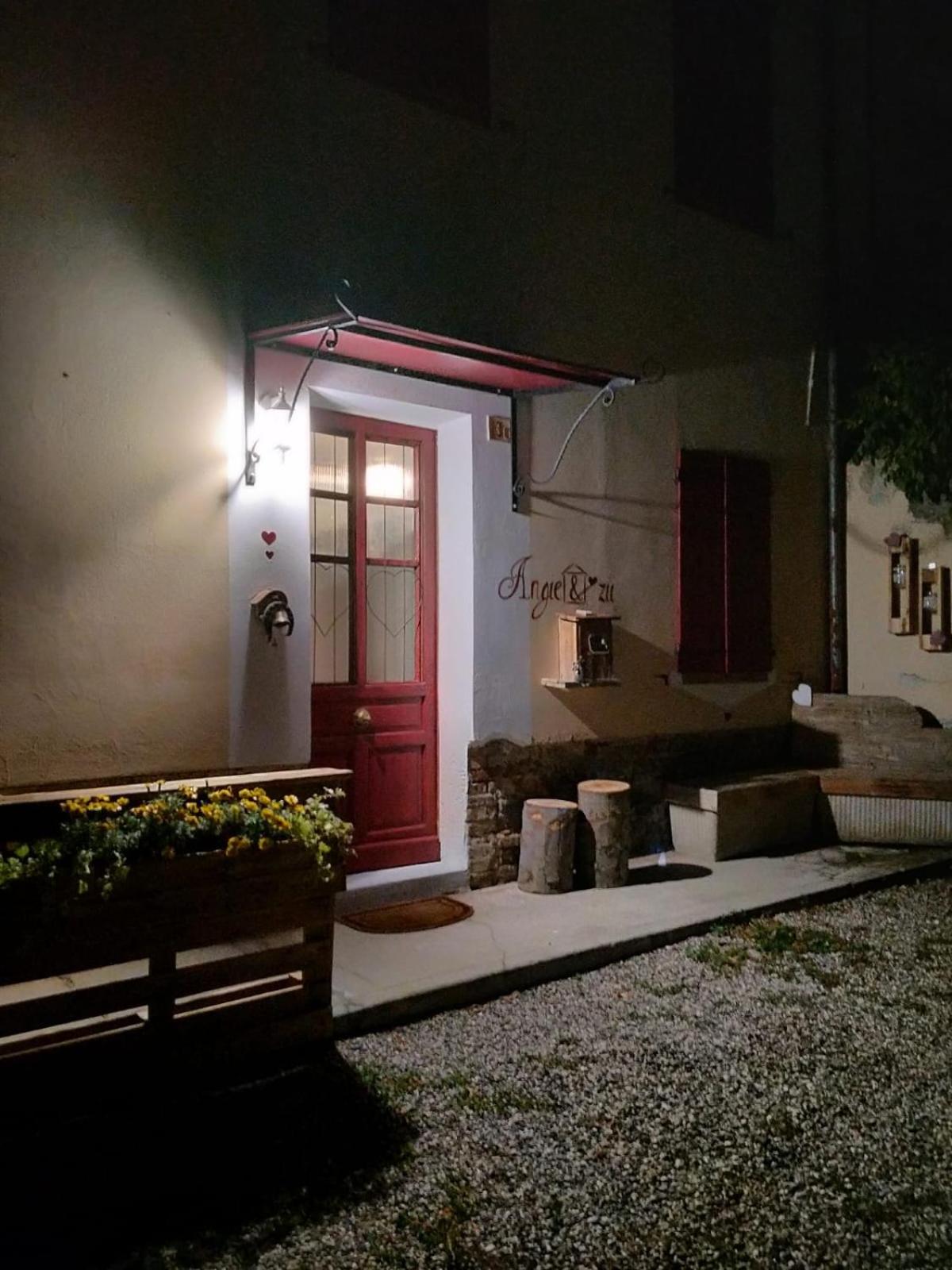 Photo 26