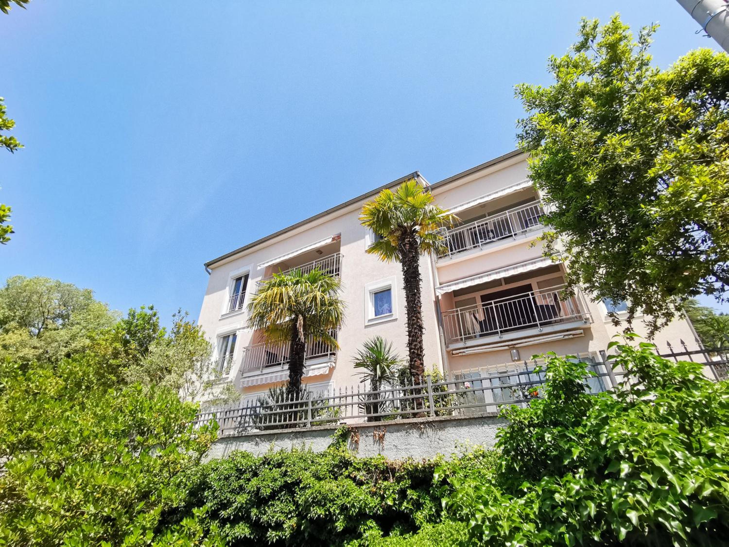 VILLA SARA 1, 50 m from the beach, balcony and sea view, private parking