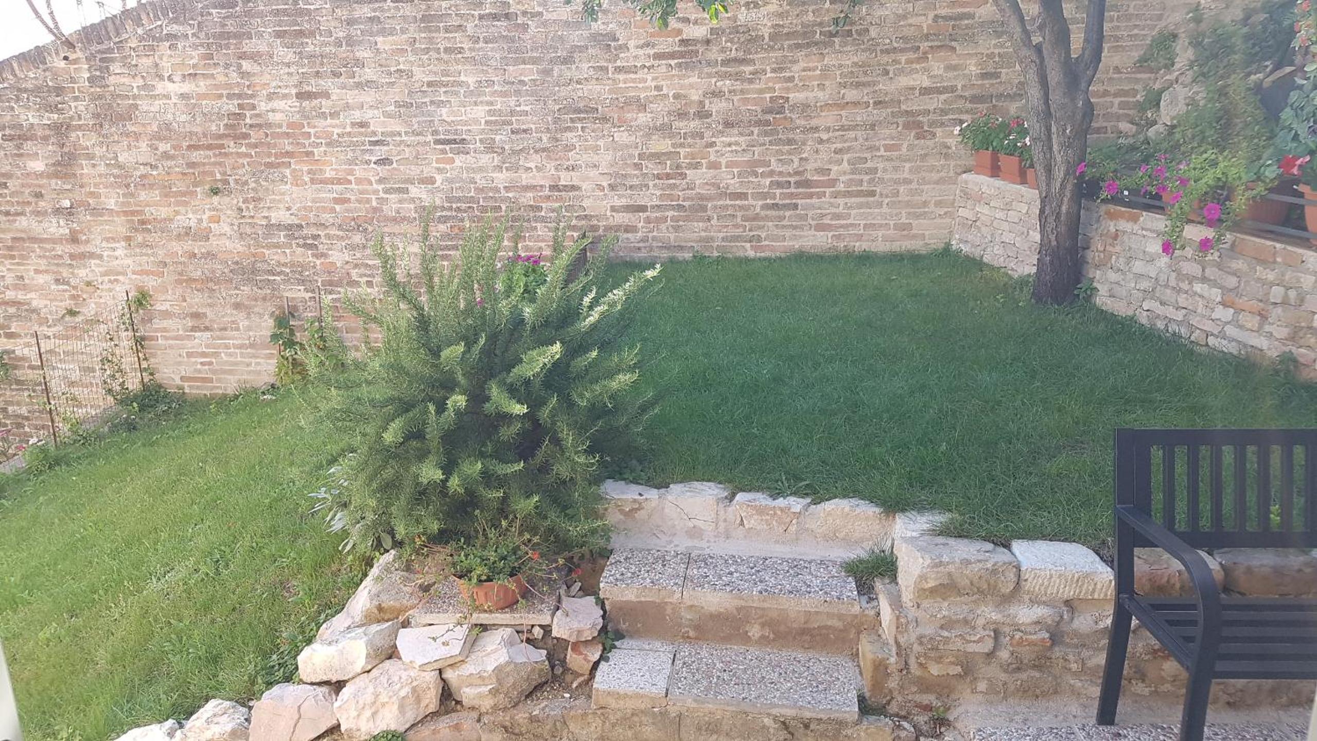 Photo 37