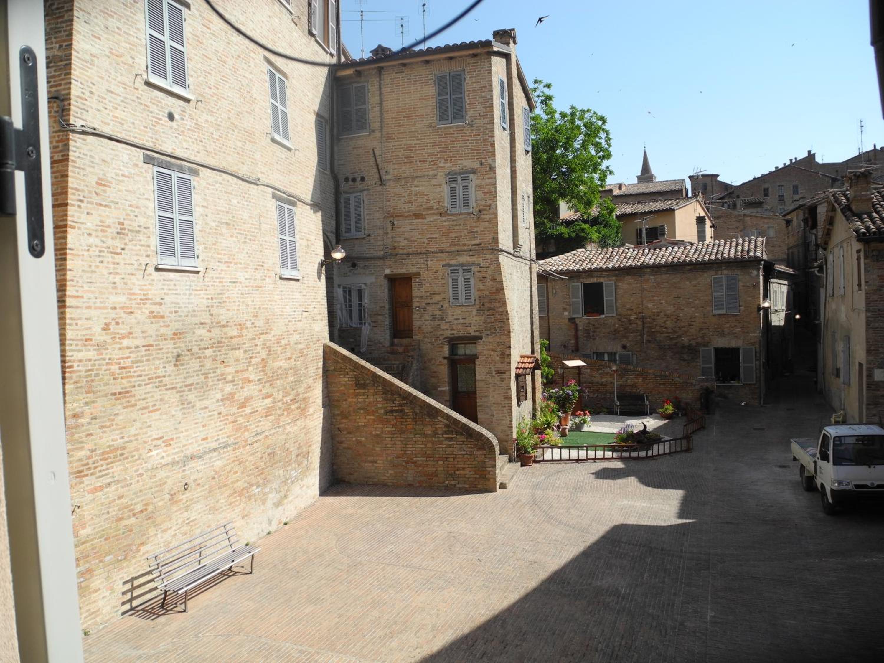 Photo 28