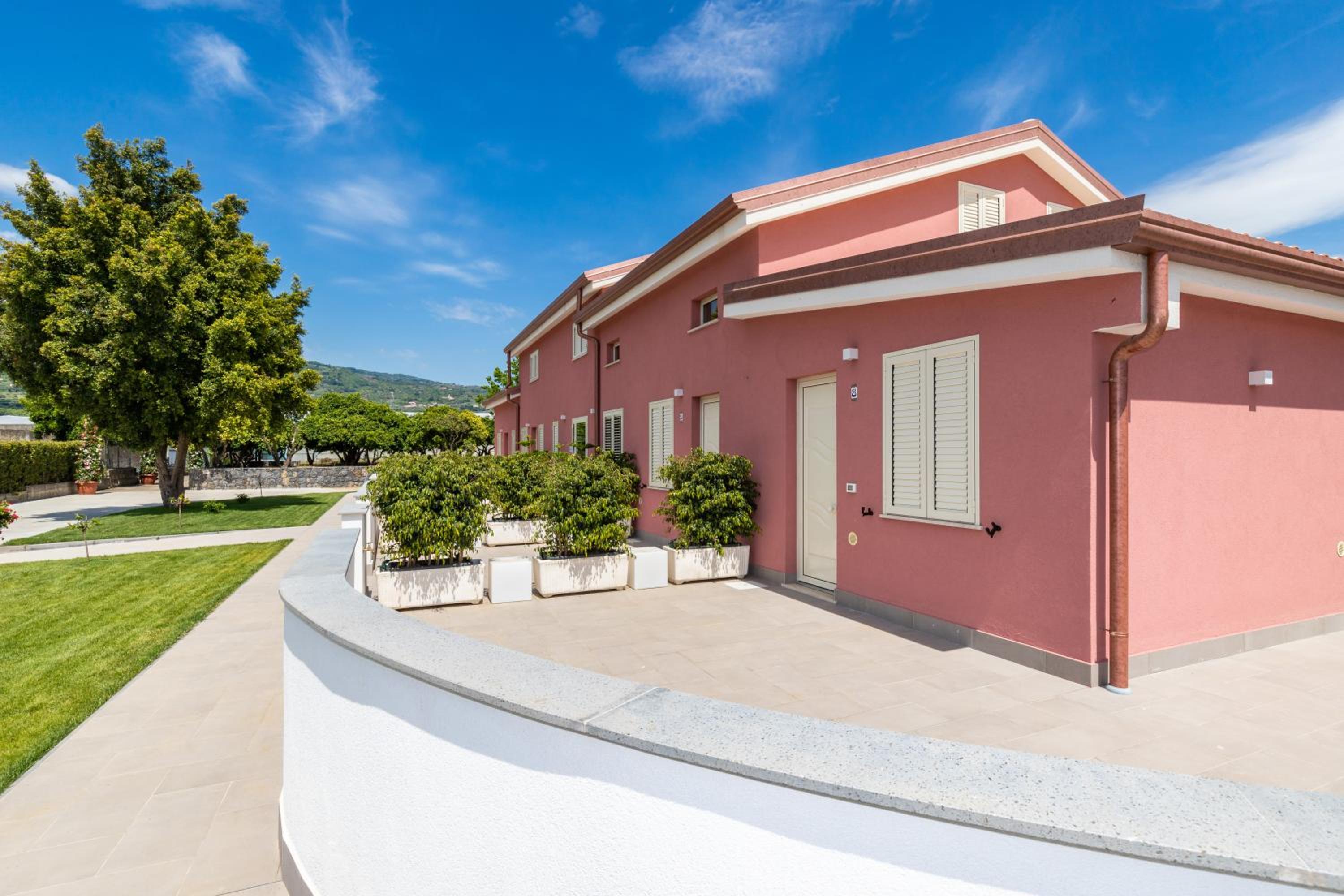 Hotel Dipladenia Garden Country Resort - Image 1