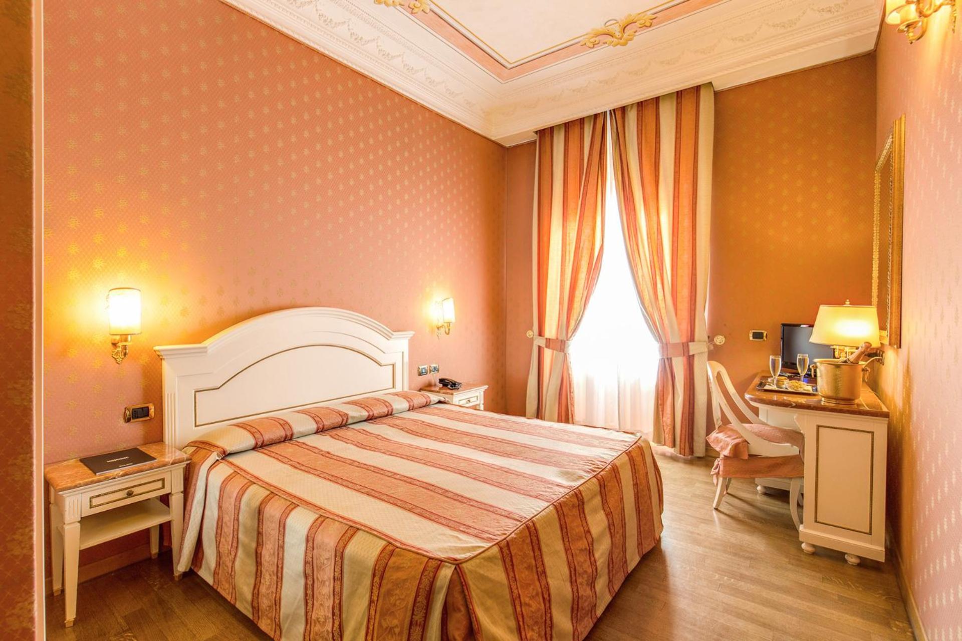 Hotel La Lumiere Di Piazza Di Spagna 3