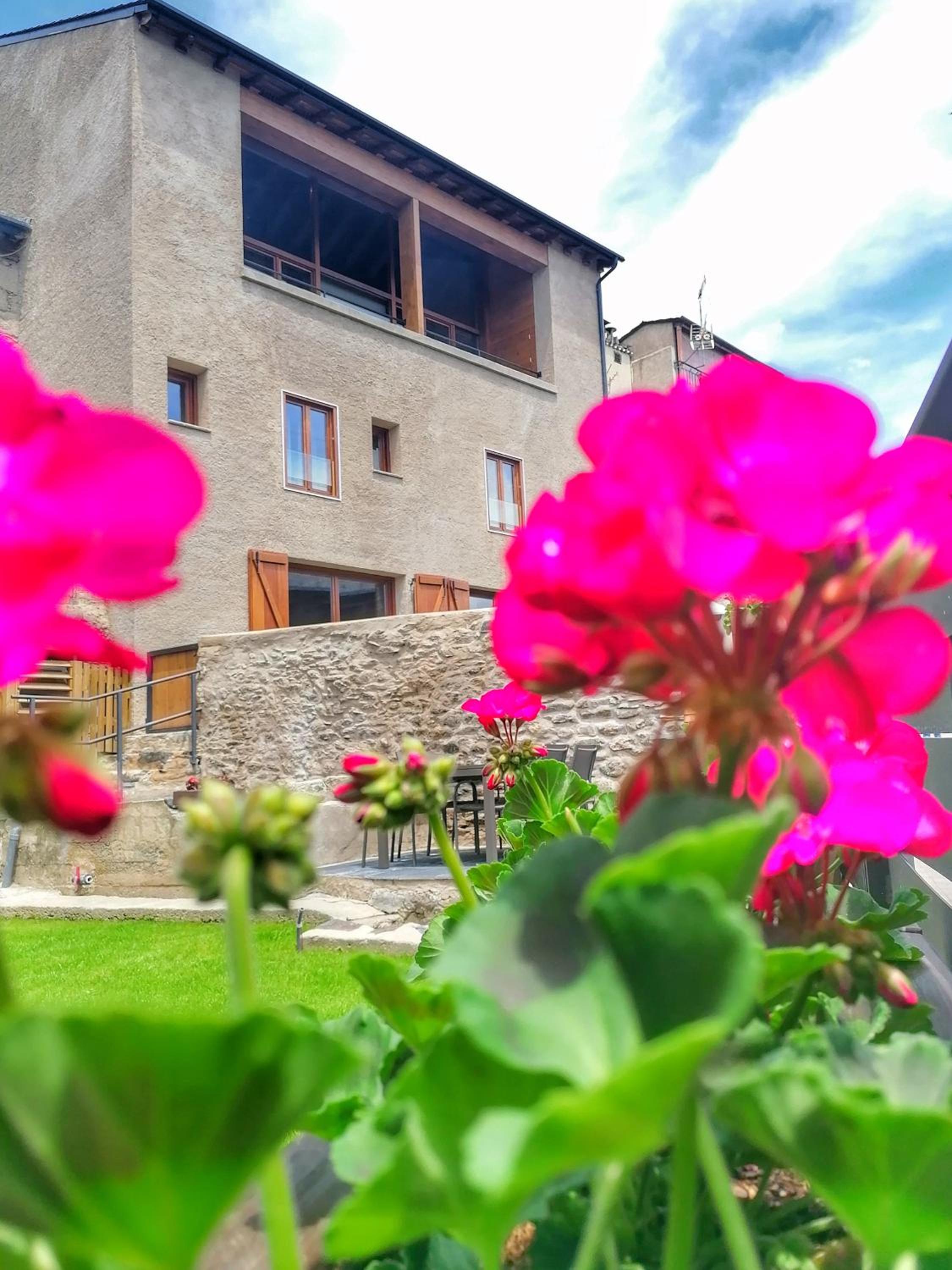 Apartament "Enclau" Turismo Rural Cal Rialla view 2