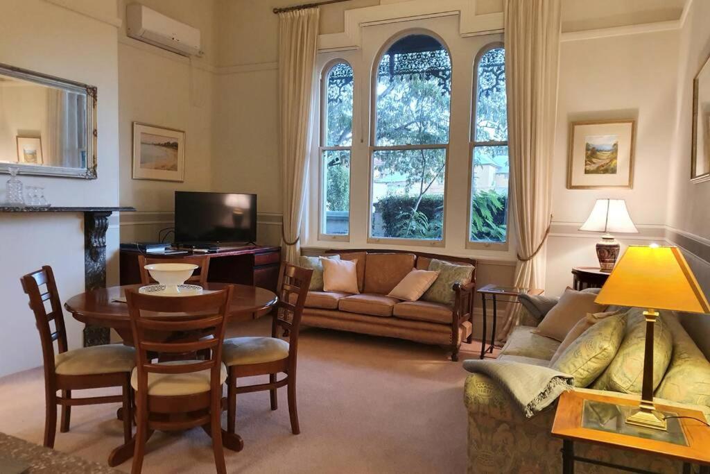 Anglesey House Iconic Forbes CBD Heritage Home