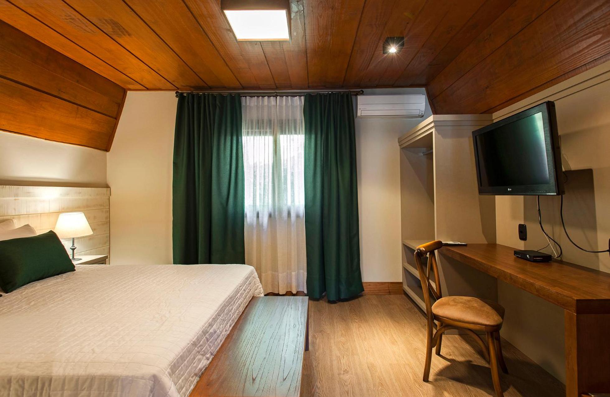 Hotel Fioreze Chalés