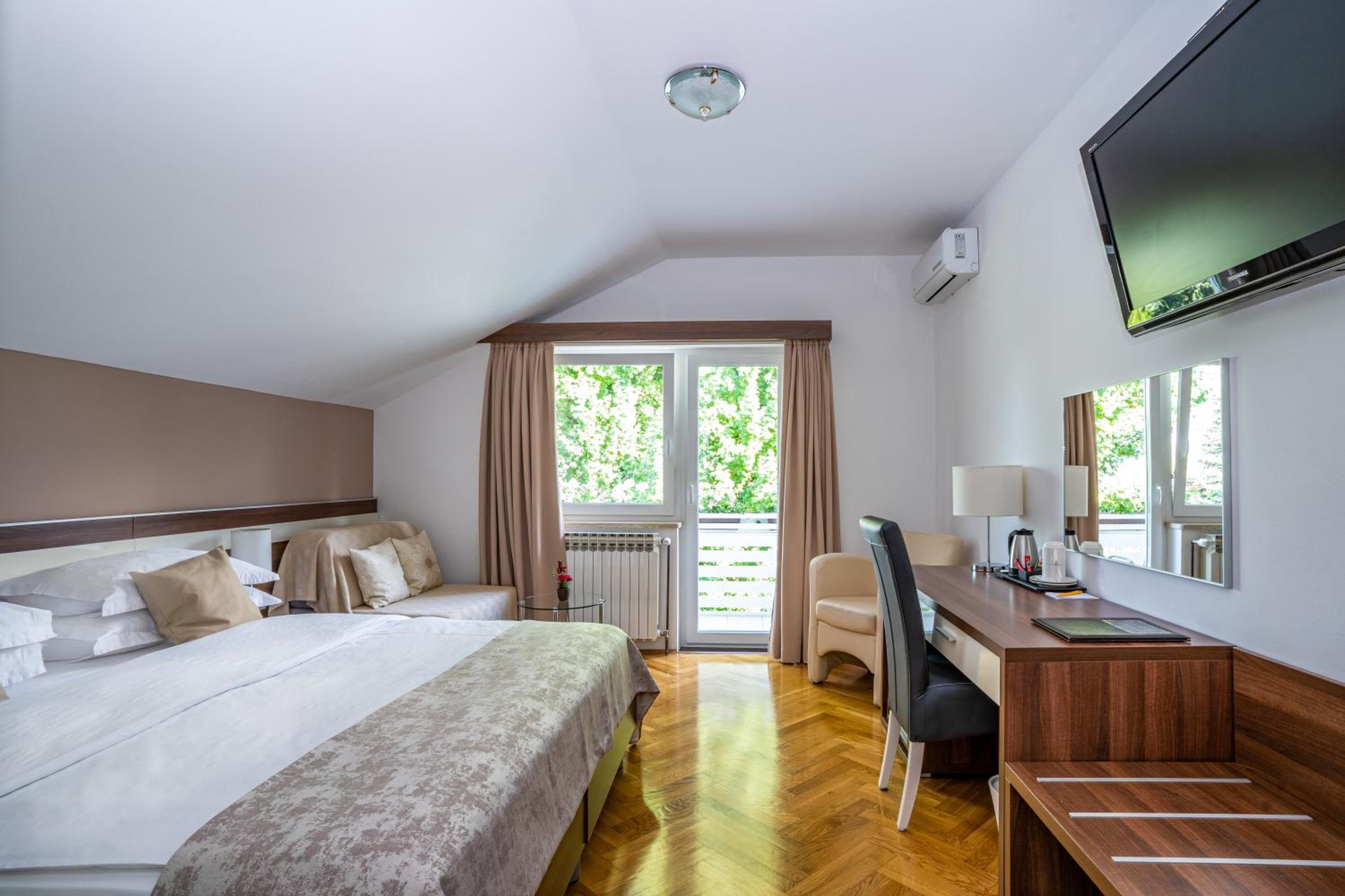 Rooms Degenija Annex view 2