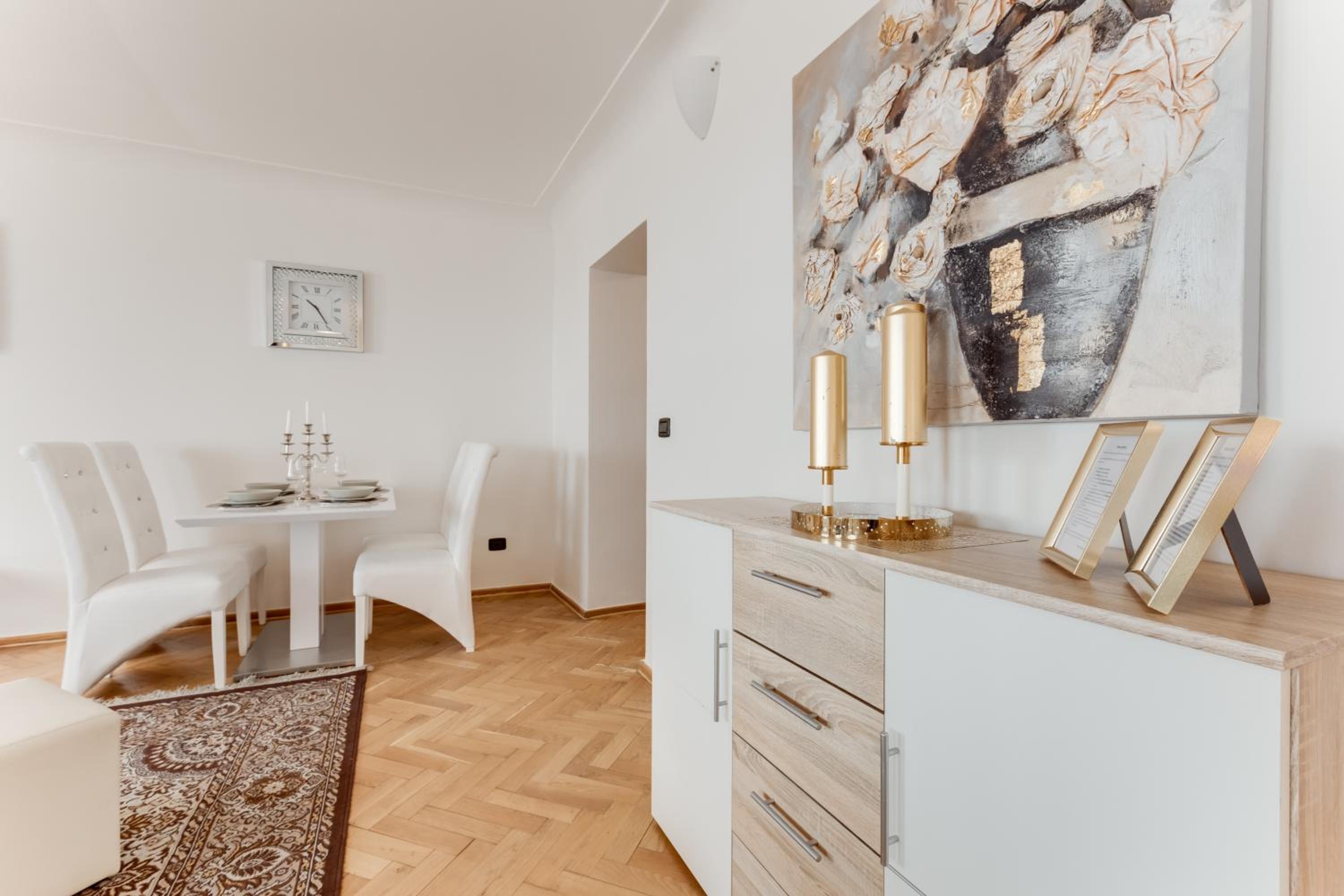 Charles Bridge Royal Apartments - Castle District