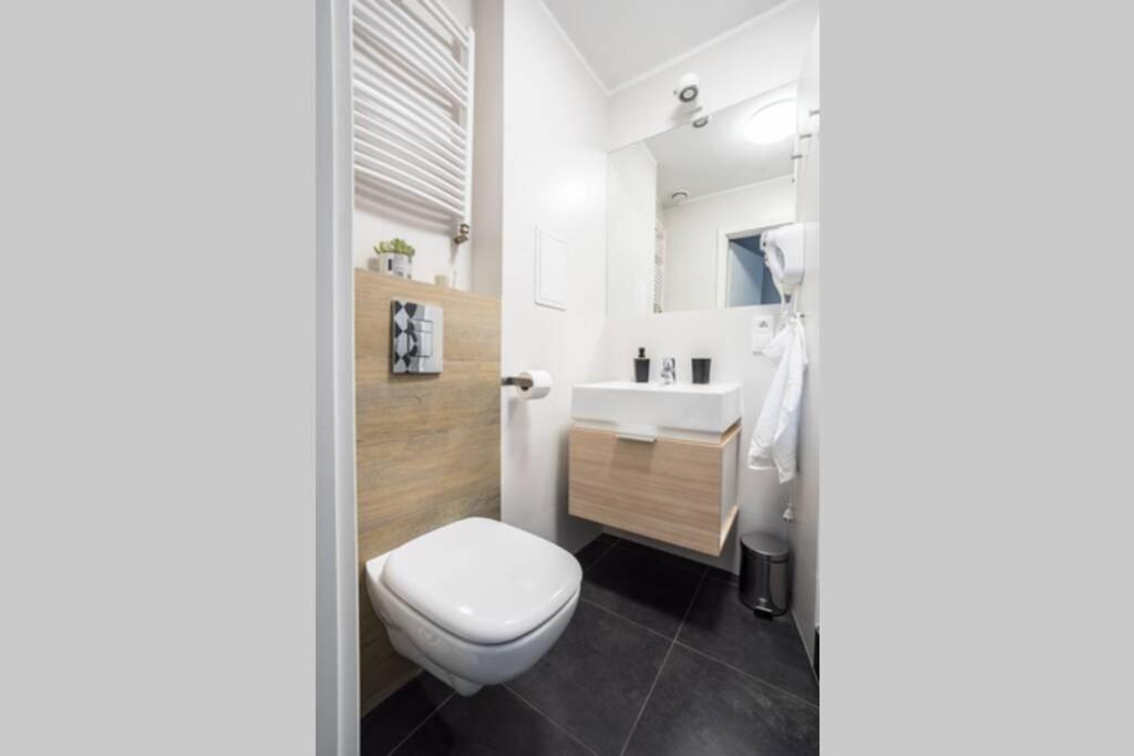 2Eco Royal Apart City Center Senatorska Old Town Warsaw view 5