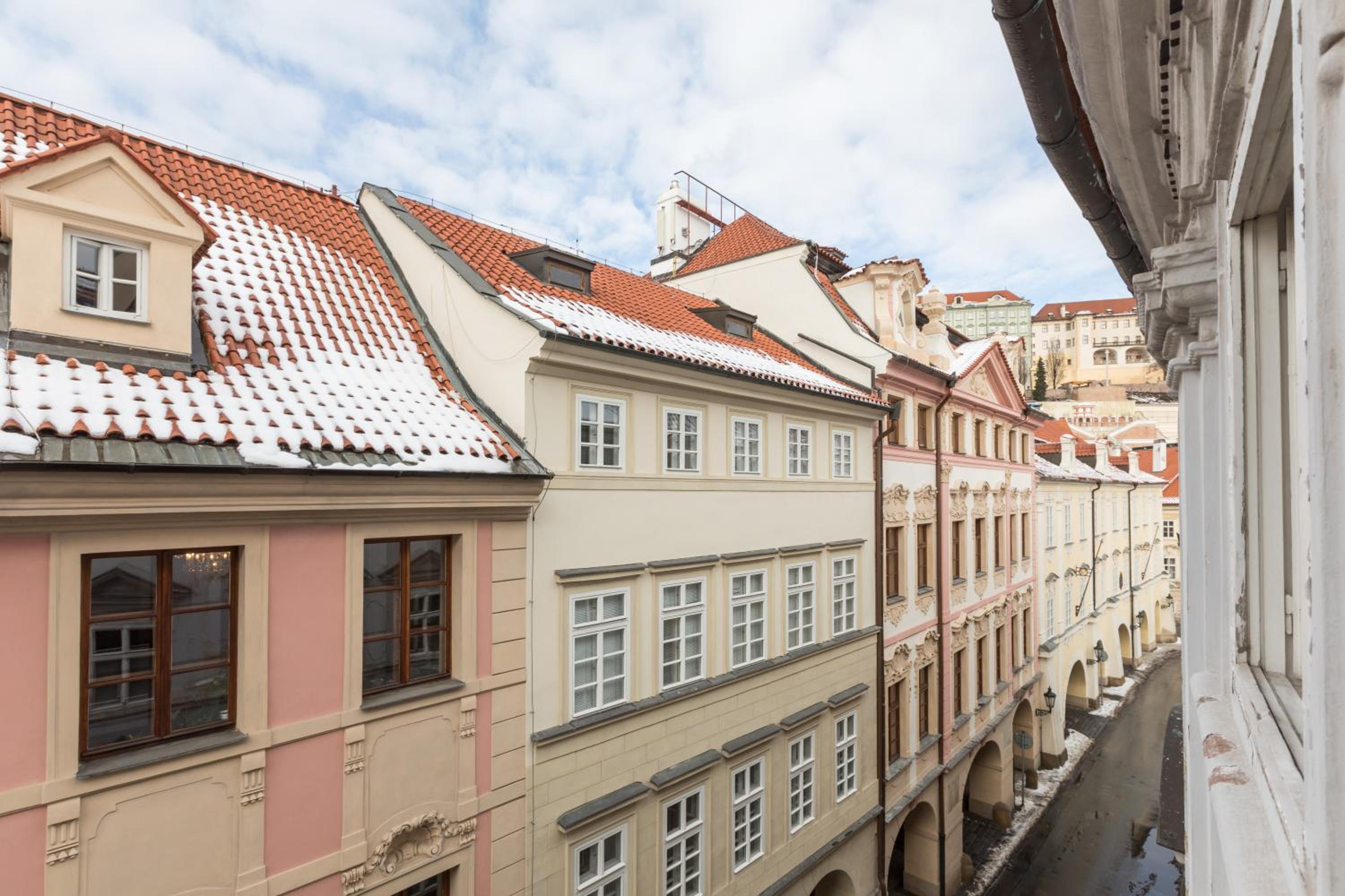Charles Bridge Royal Apartments - Castle District